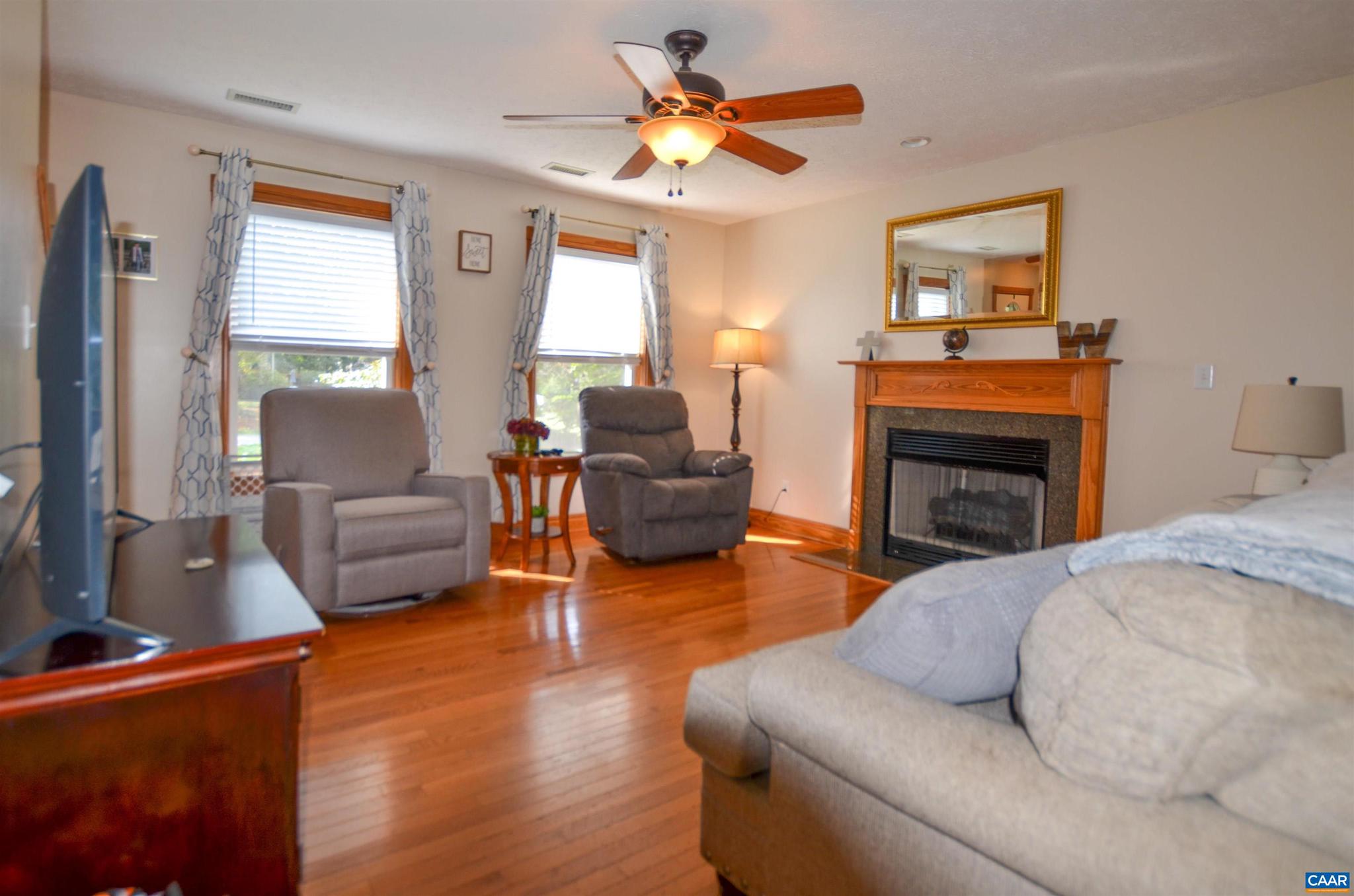 LAKE MONTICELLO - Residential