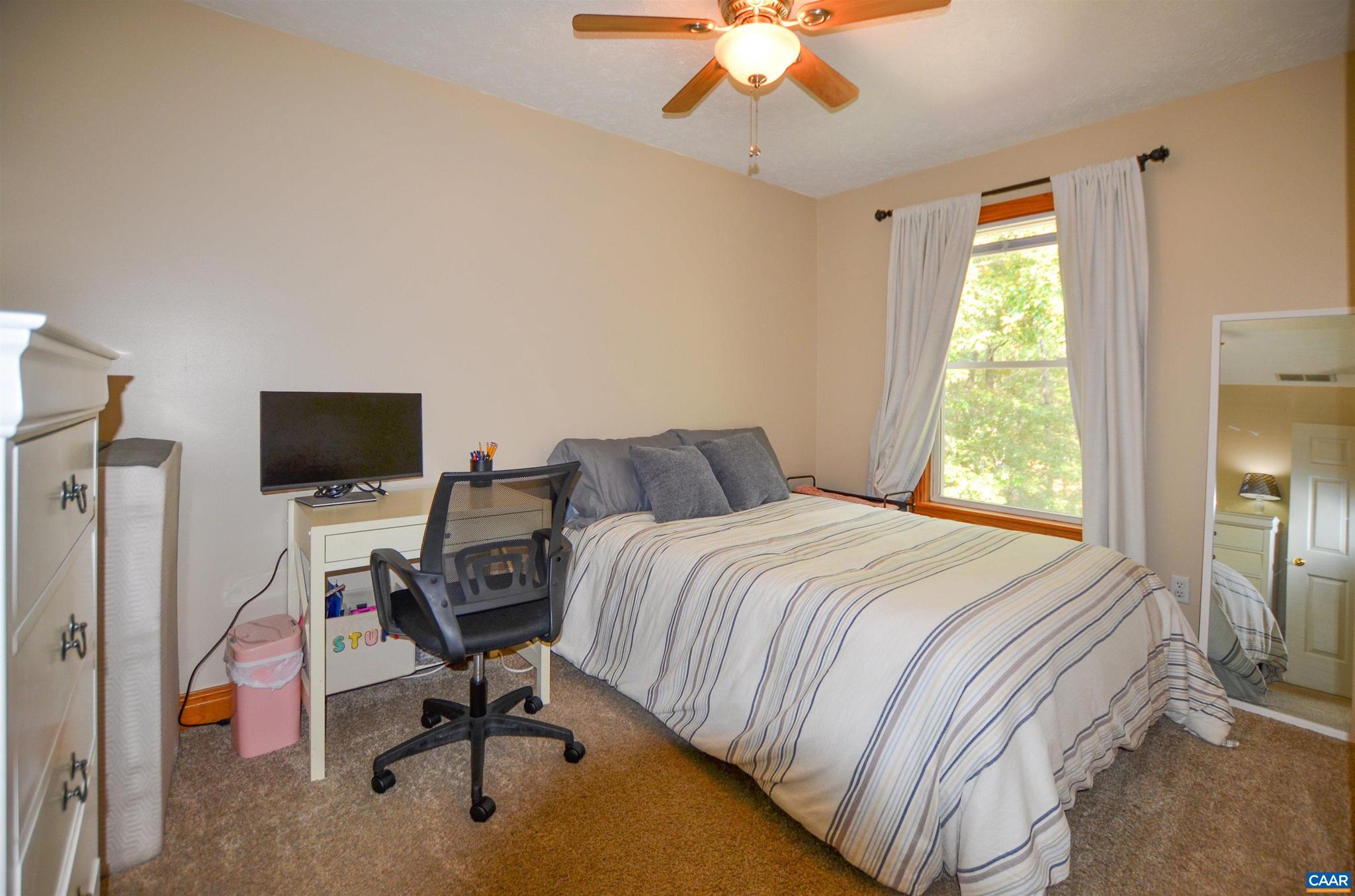 LAKE MONTICELLO - Residential