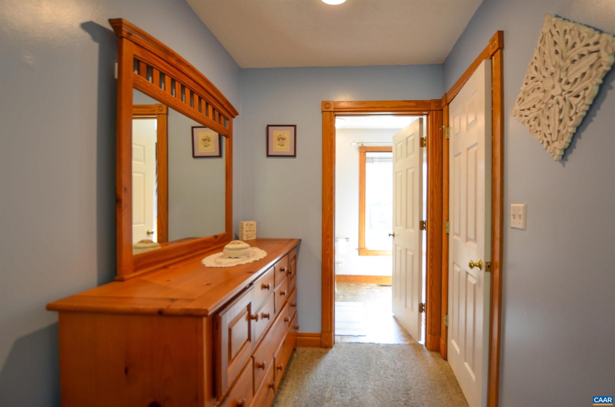 LAKE MONTICELLO - Residential