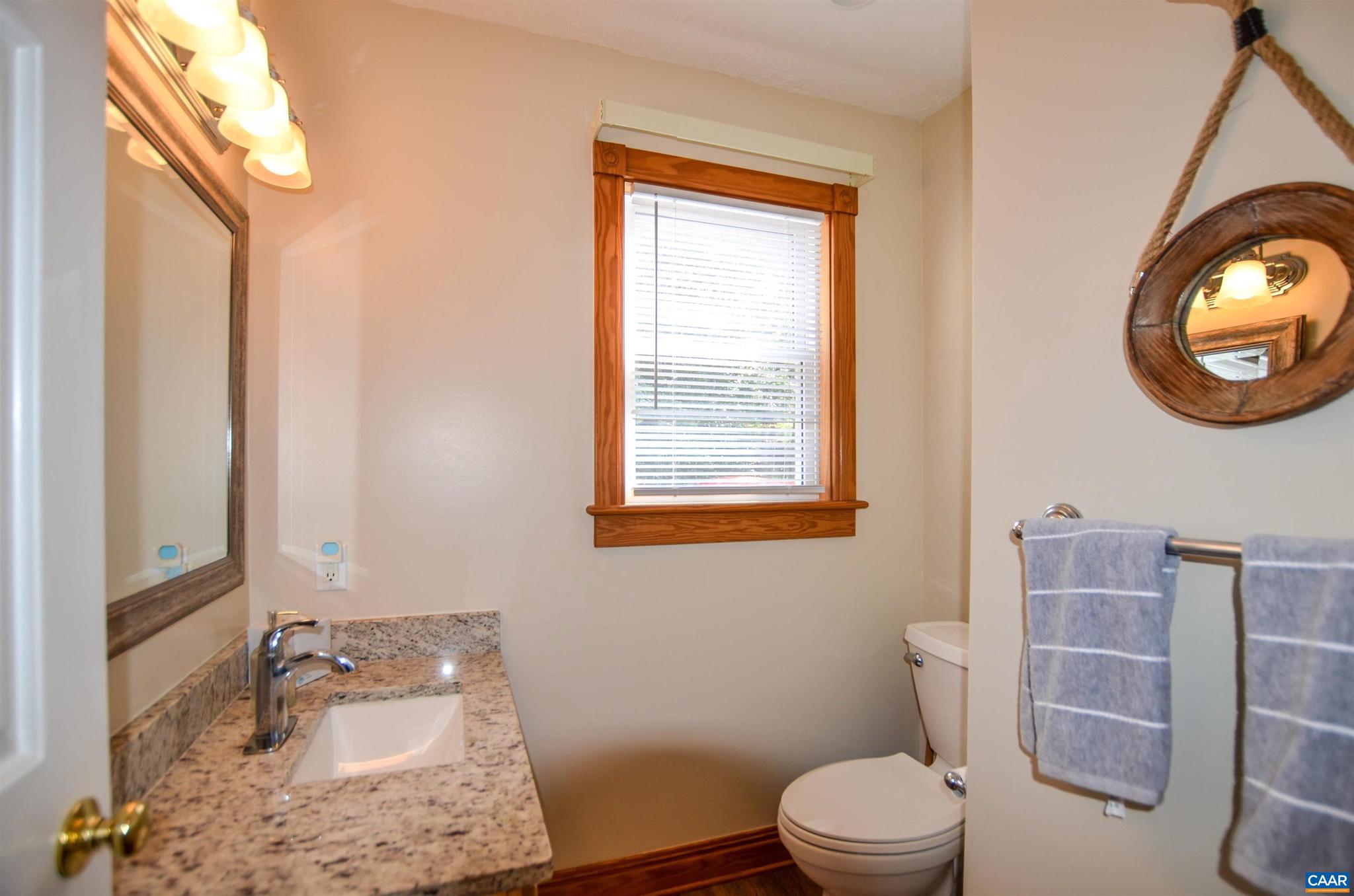 LAKE MONTICELLO - Residential