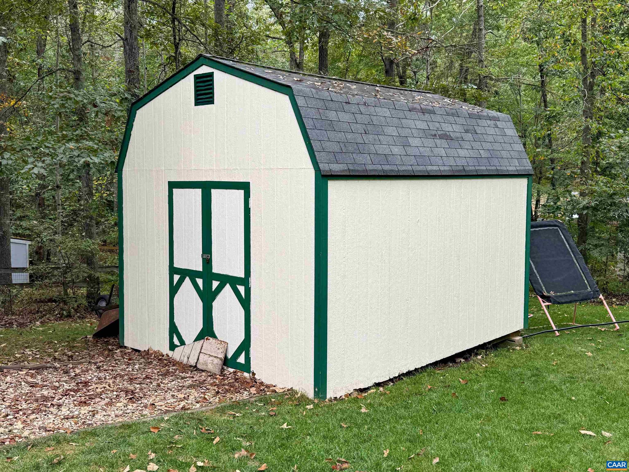 LAKE MONTICELLO - Residential