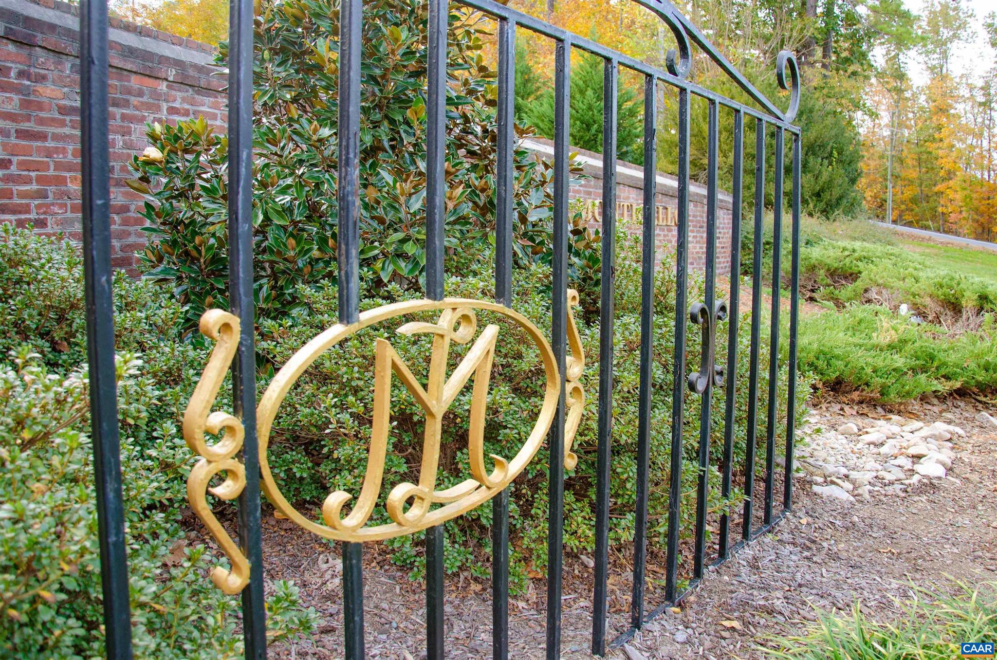 LAKE MONTICELLO - Residential