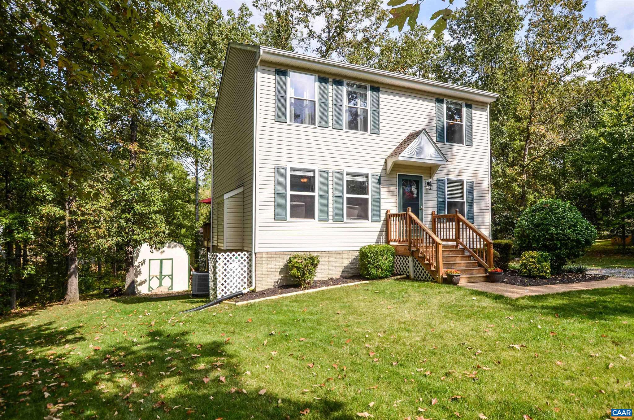 LAKE MONTICELLO - Residential