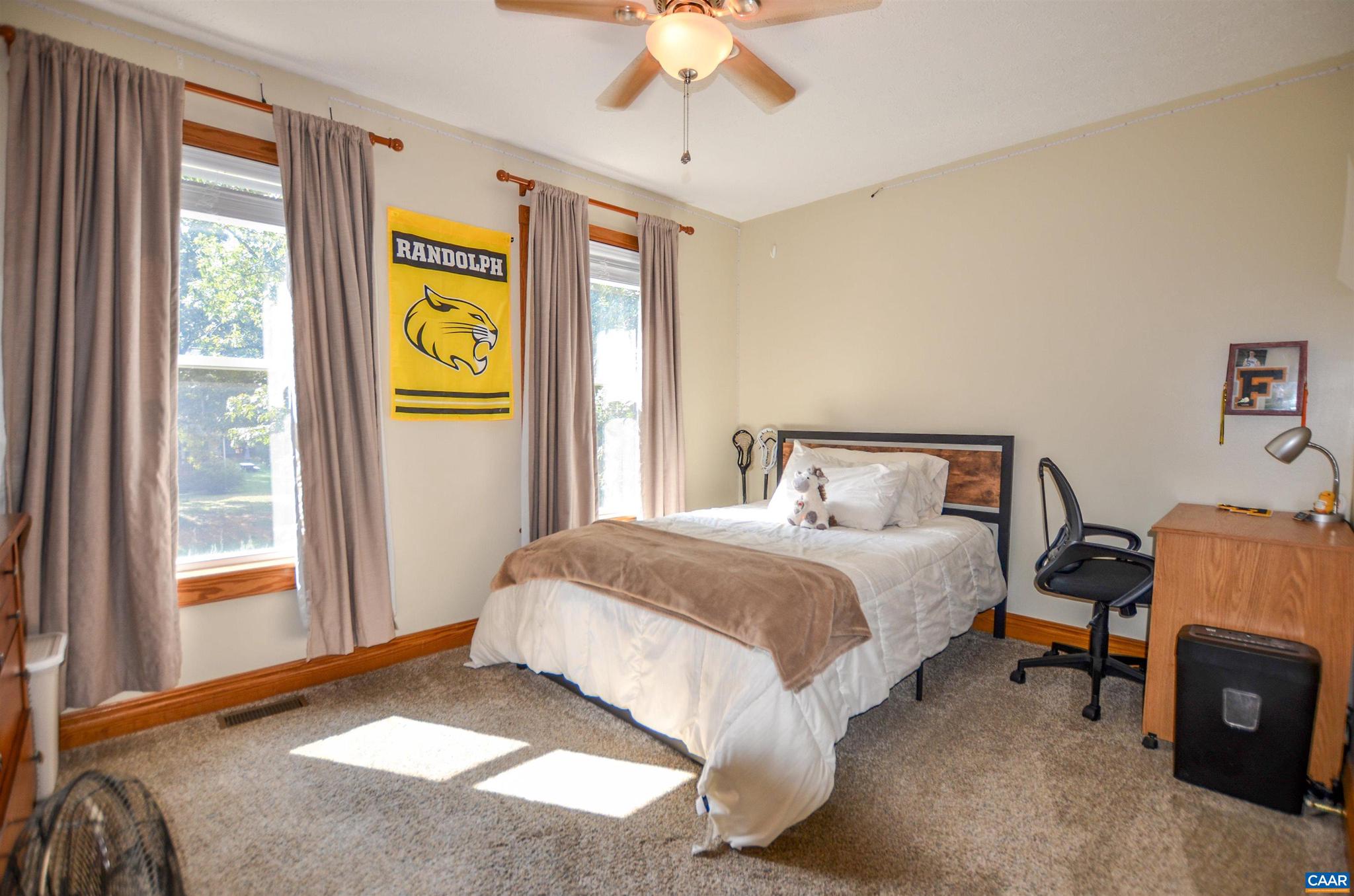 LAKE MONTICELLO - Residential