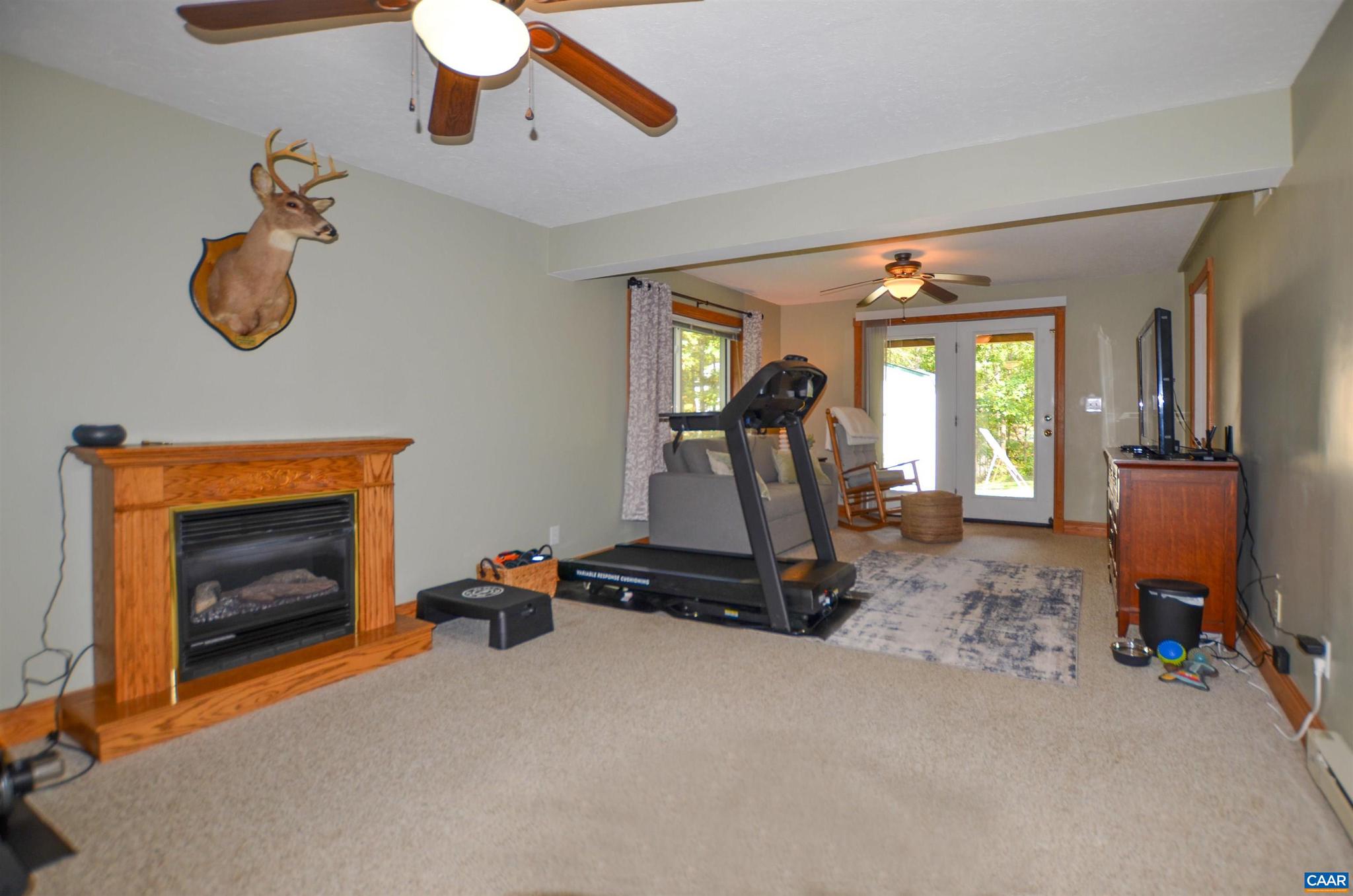 LAKE MONTICELLO - Residential