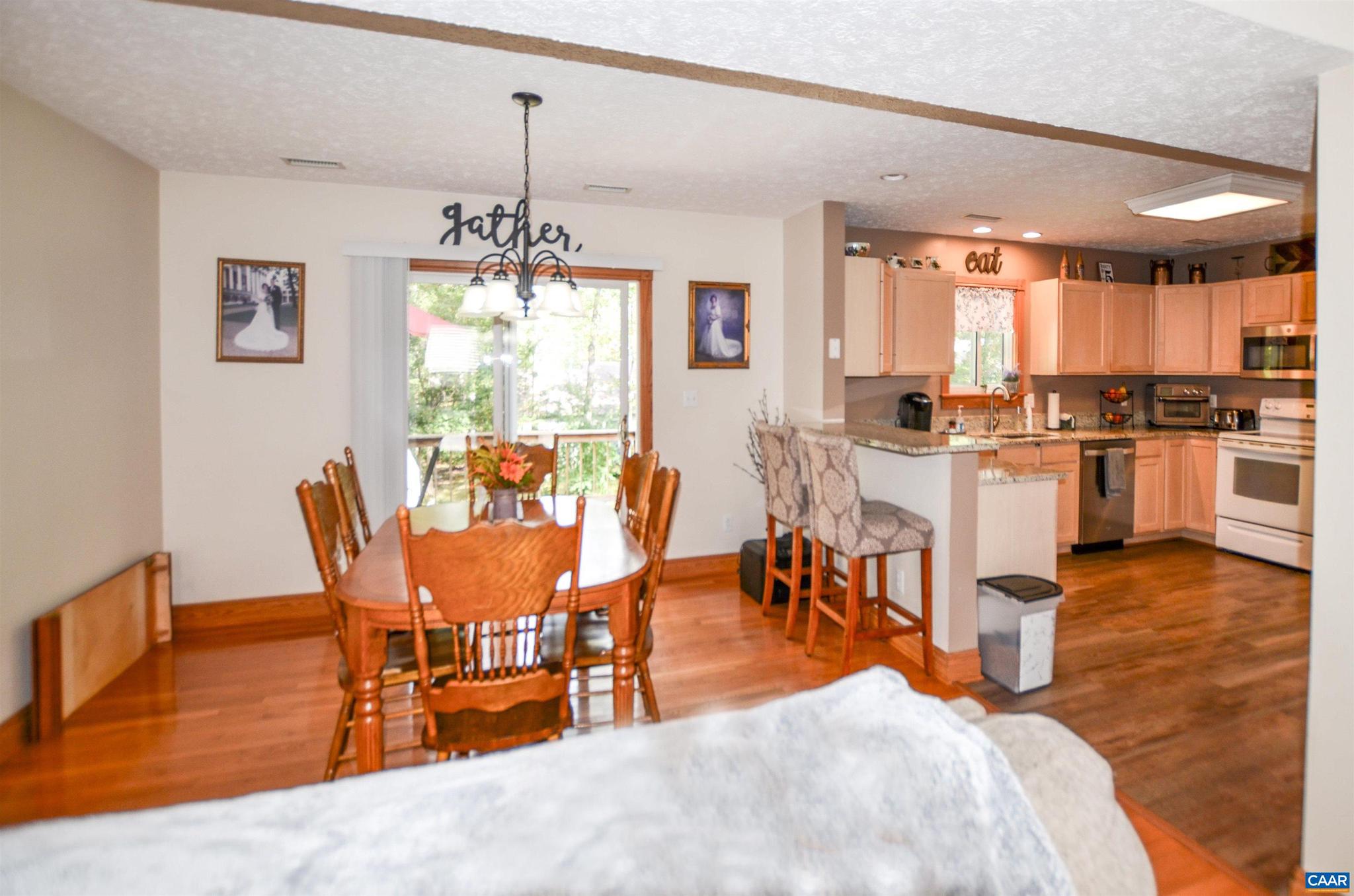 LAKE MONTICELLO - Residential