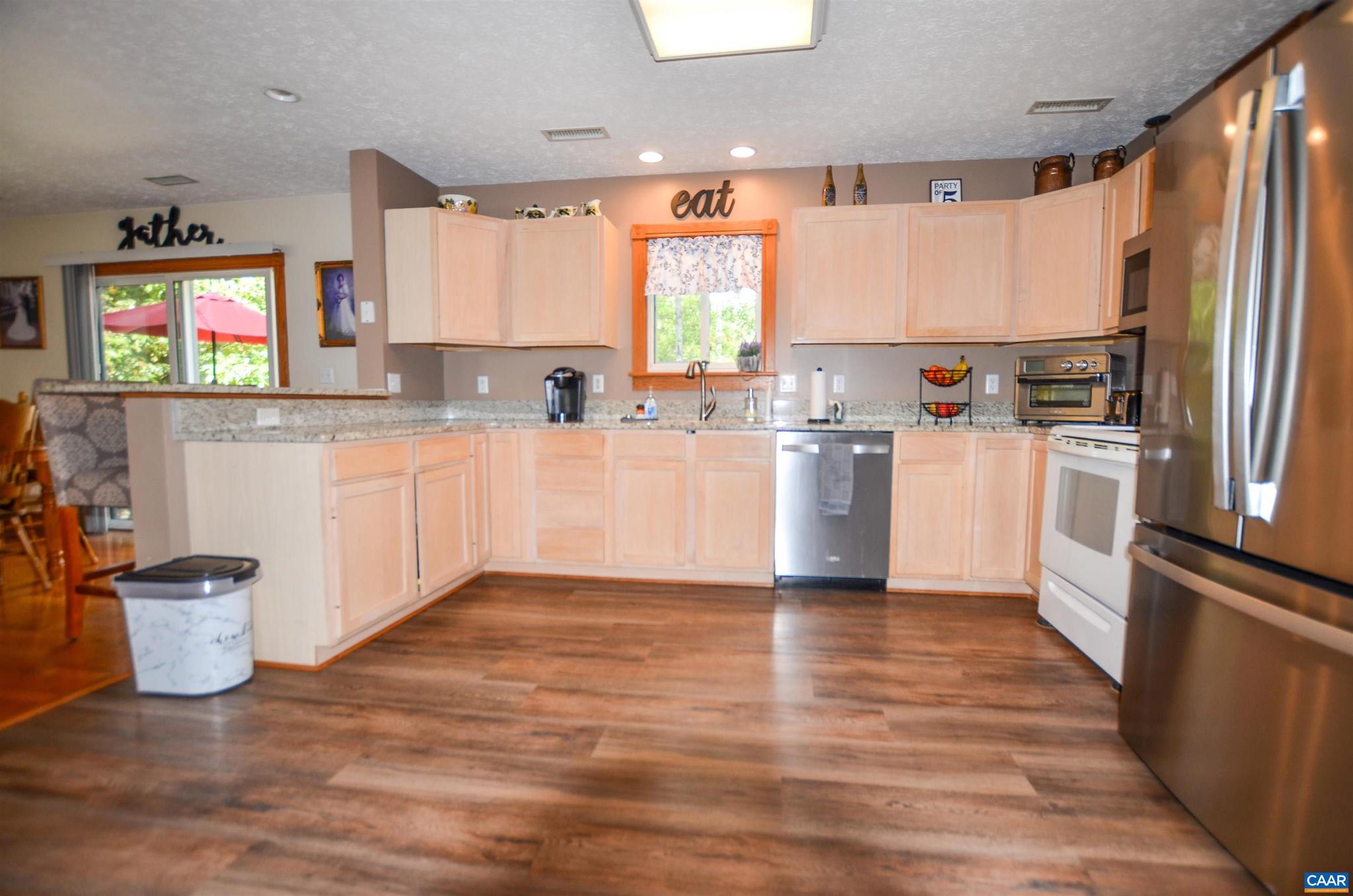 LAKE MONTICELLO - Residential