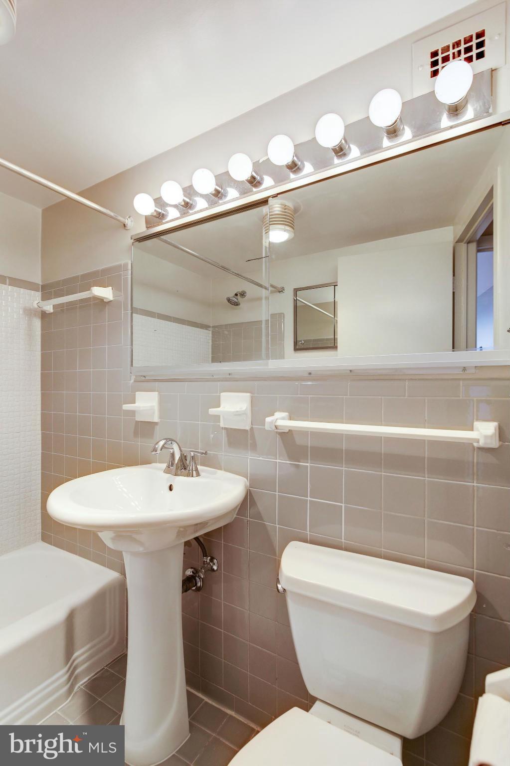 GROSVENOR PARK - Residential