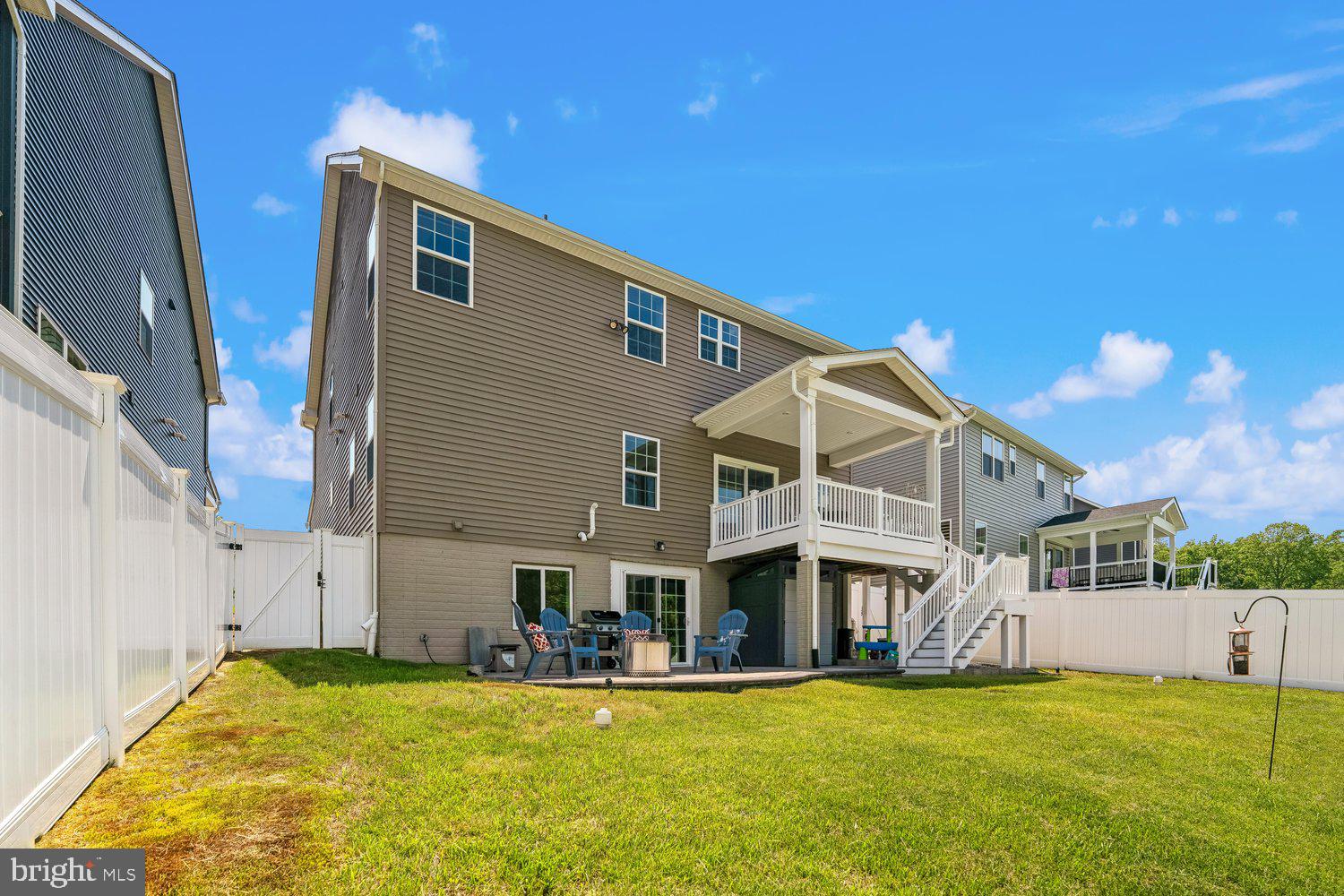 TWO RIVERS - Residential