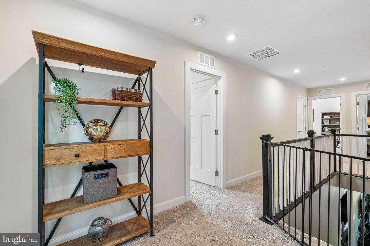TWO RIVERS - Residential