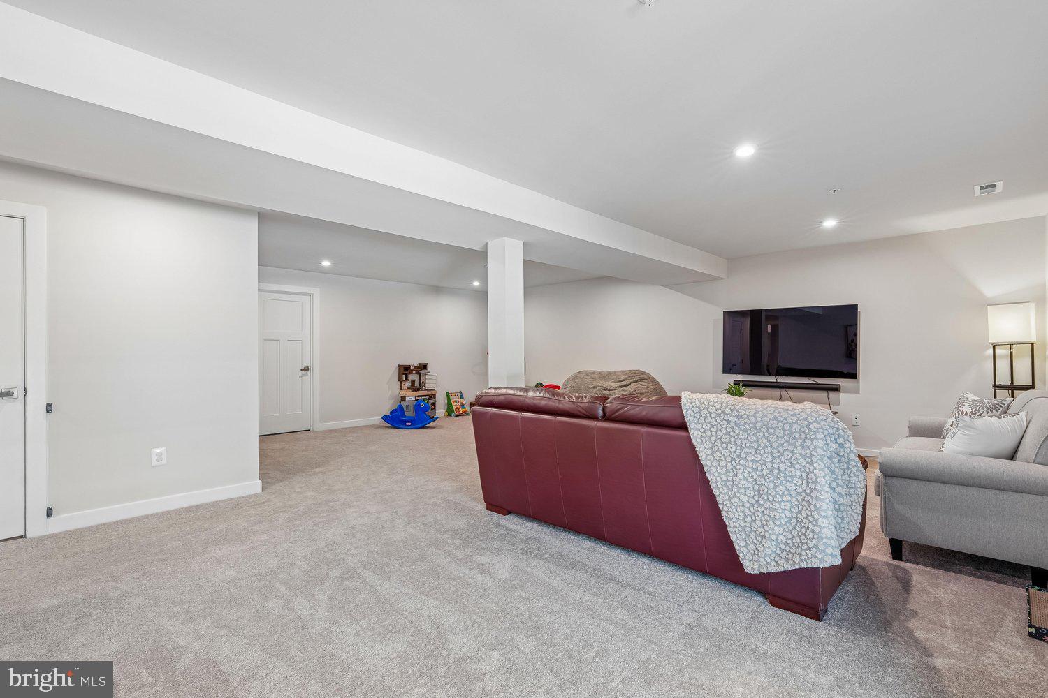 TWO RIVERS - Residential
