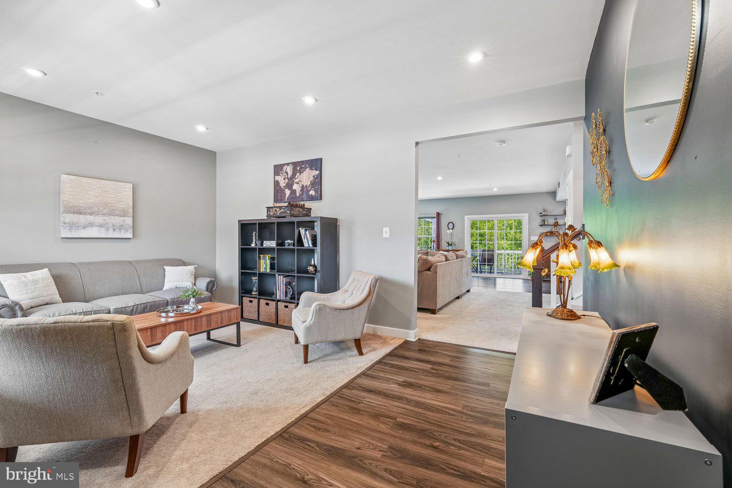 TWO RIVERS - Residential