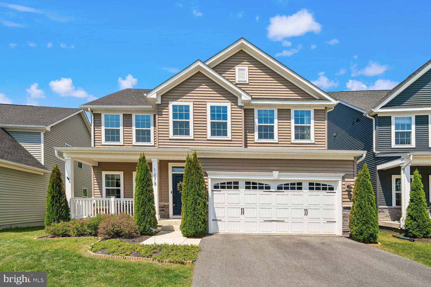 TWO RIVERS - Residential