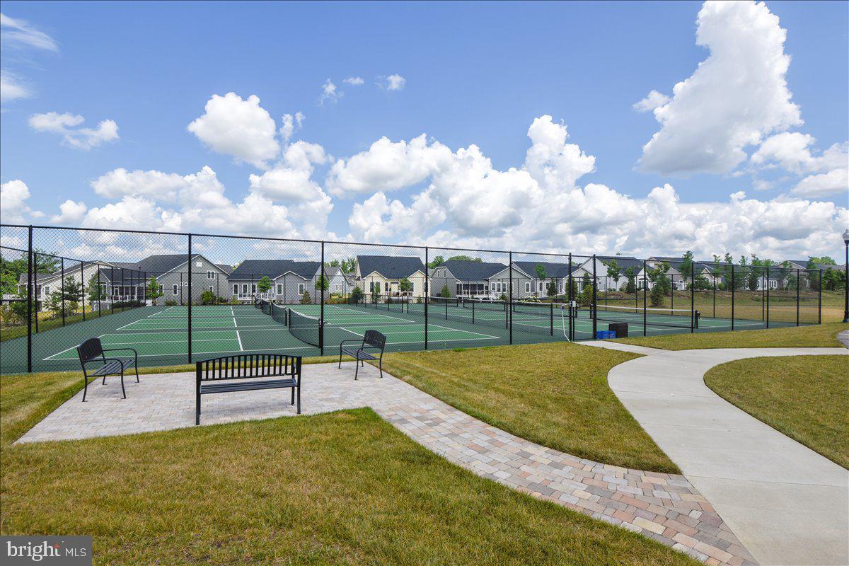 TWO RIVERS - Residential