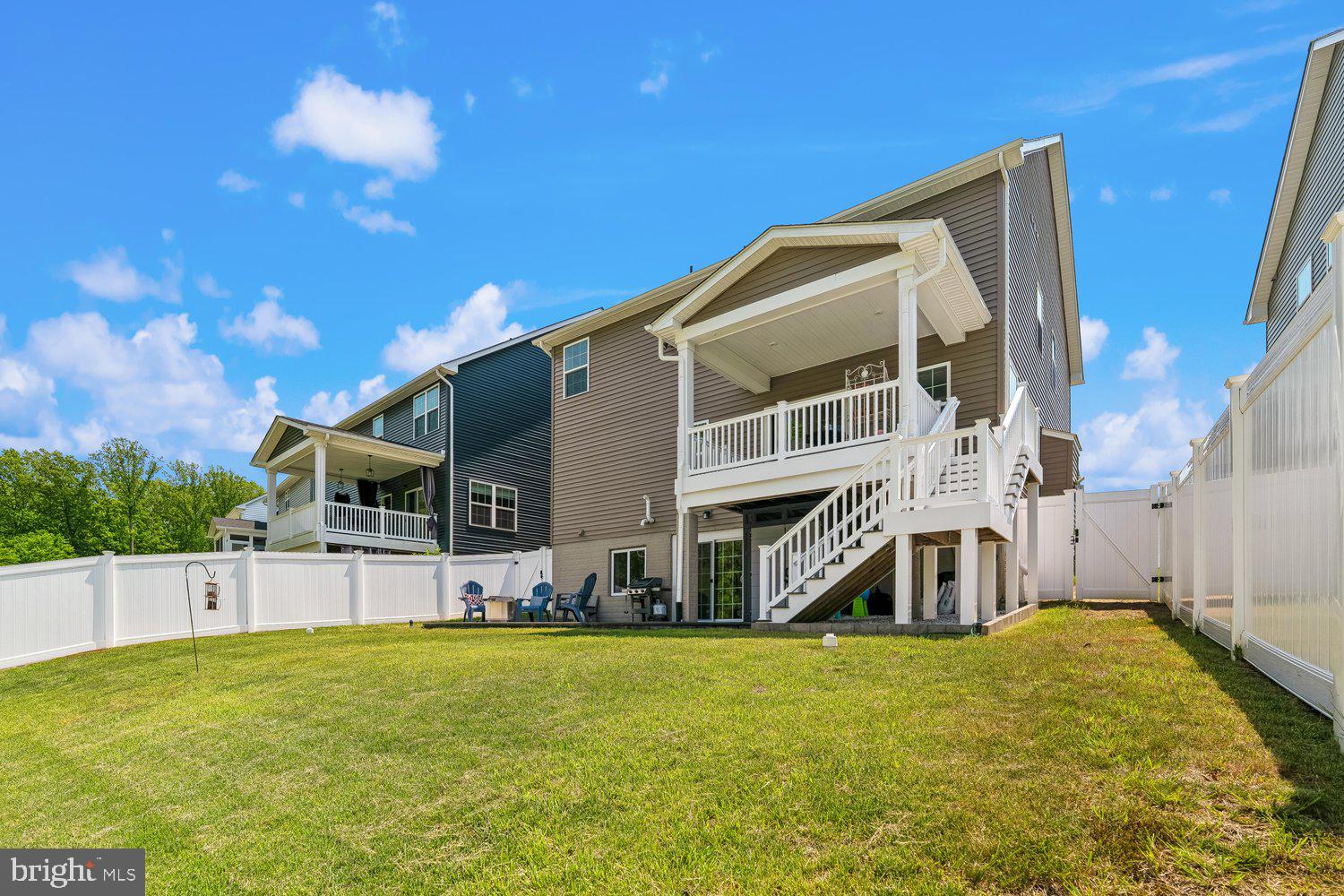 TWO RIVERS - Residential
