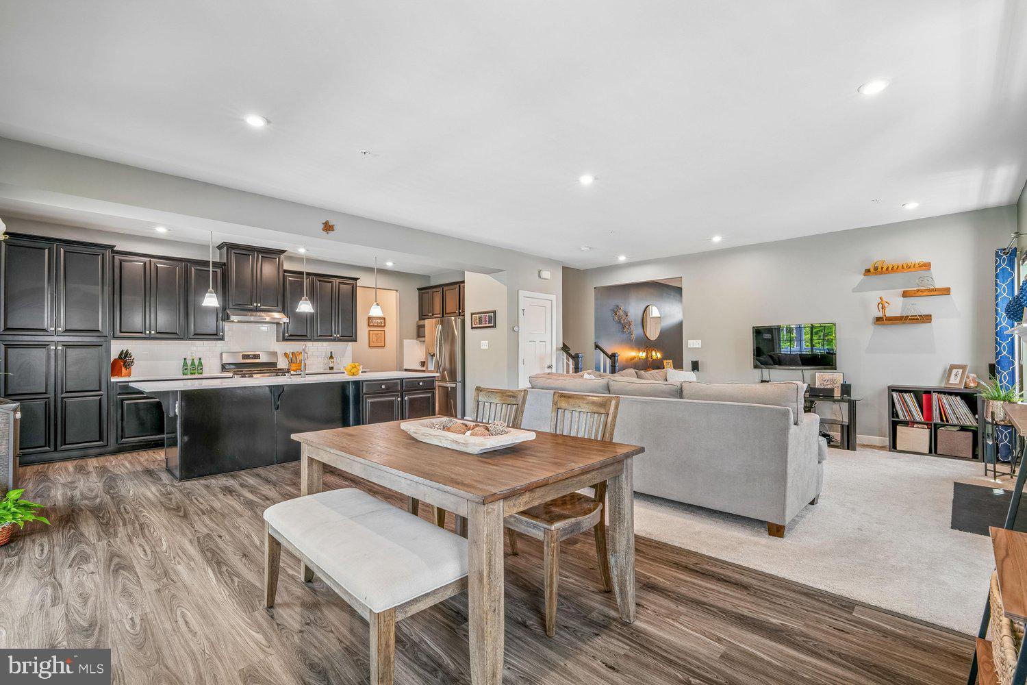 TWO RIVERS - Residential