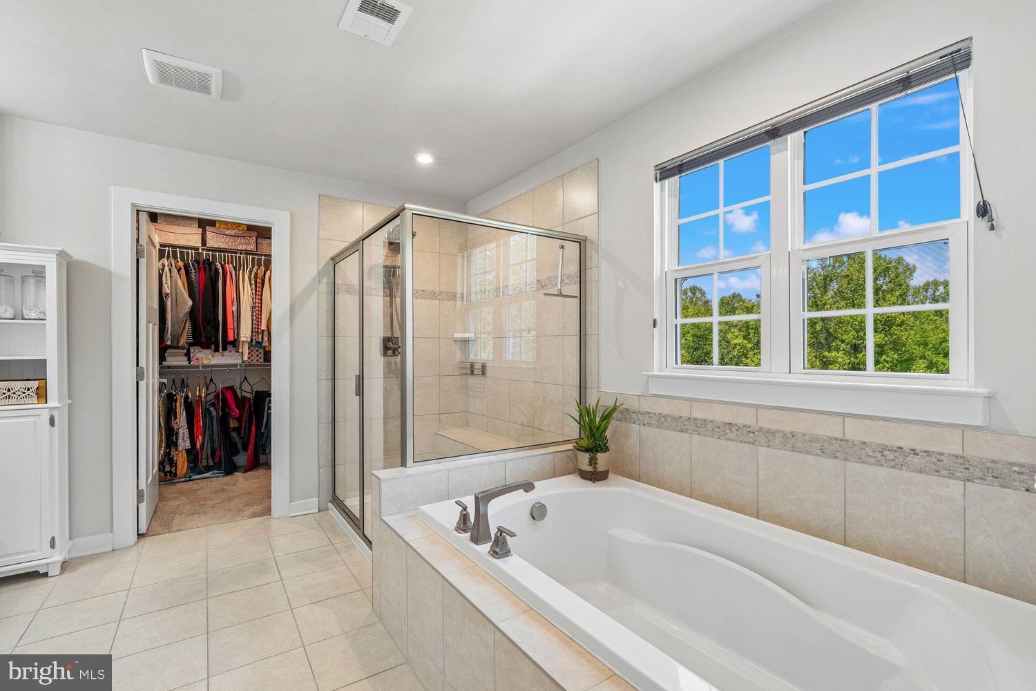 TWO RIVERS - Residential