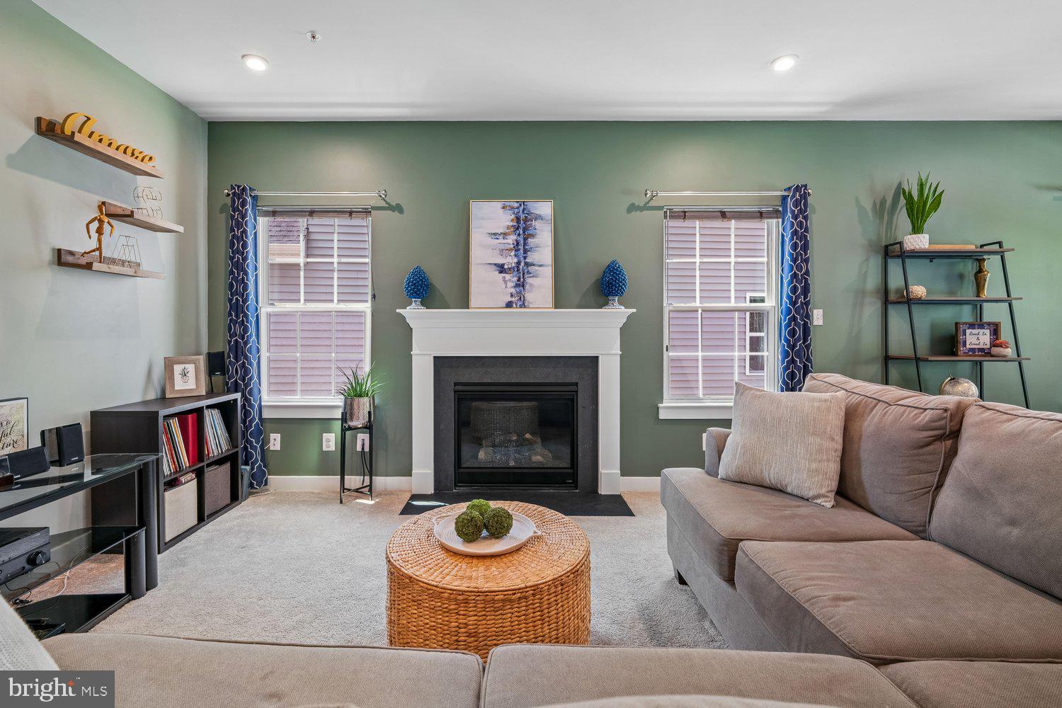 TWO RIVERS - Residential