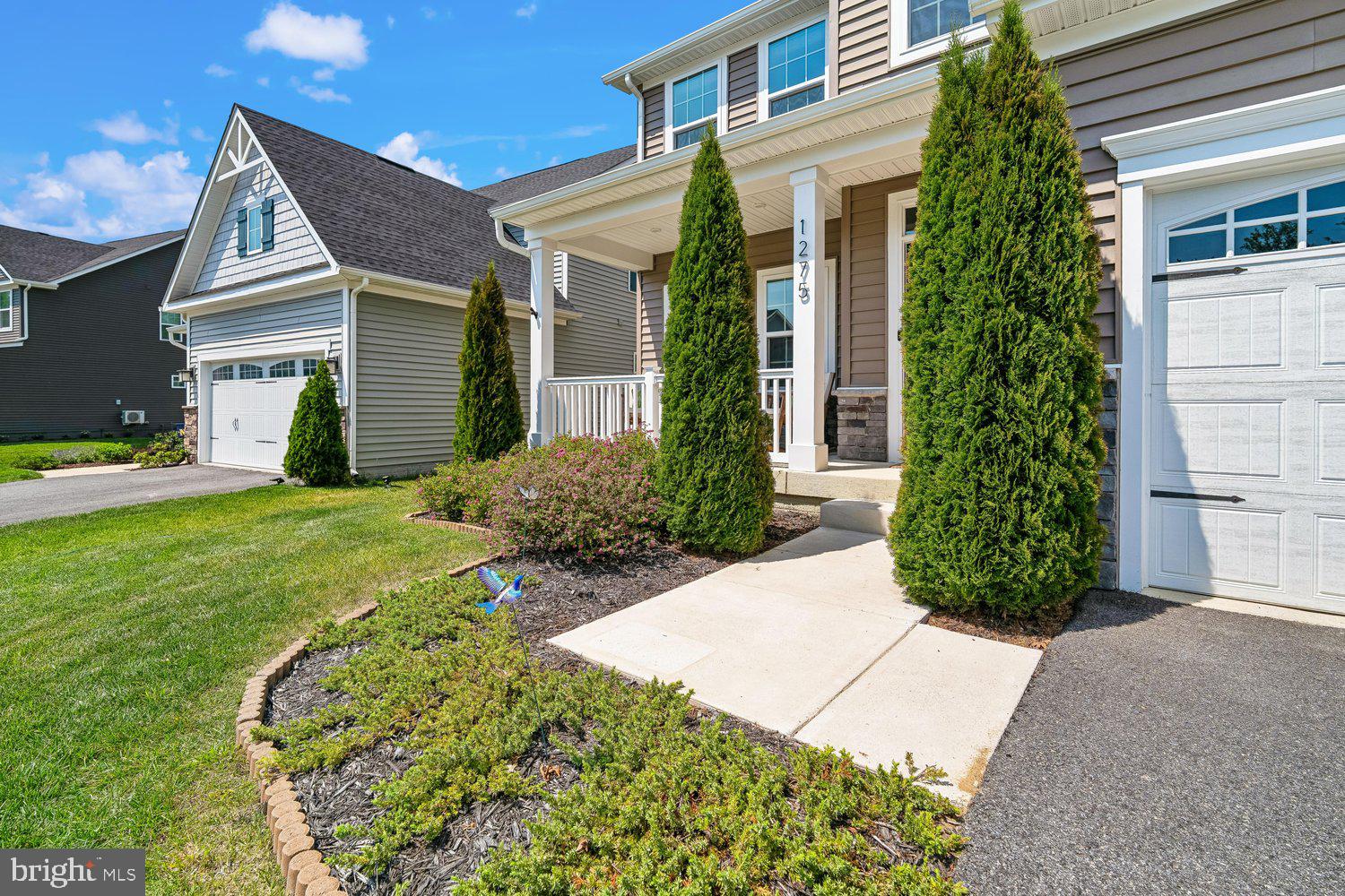 TWO RIVERS - Residential