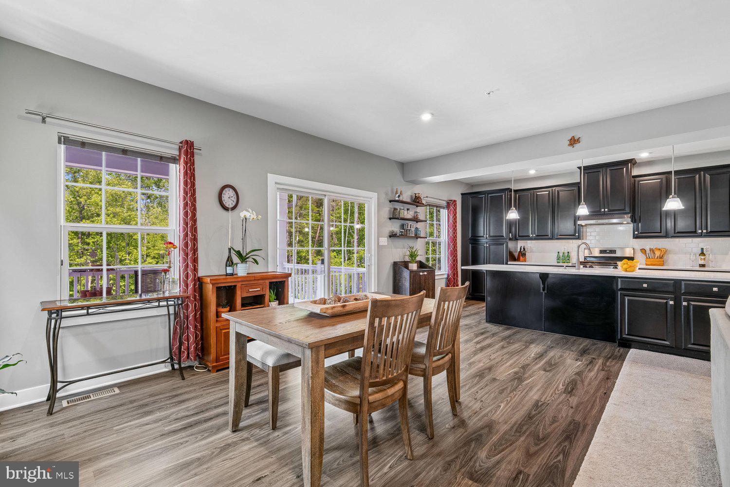TWO RIVERS - Residential