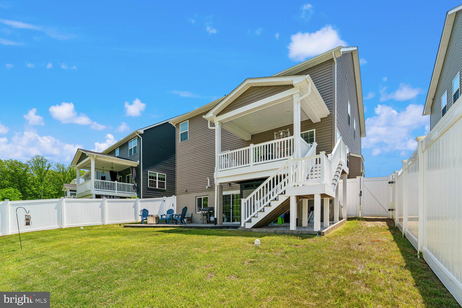 TWO RIVERS - Residential