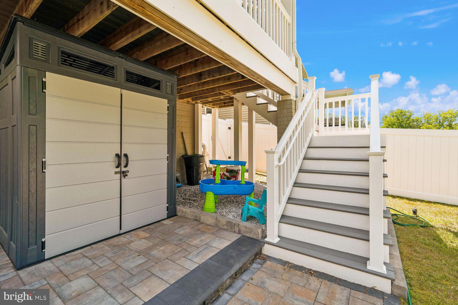 TWO RIVERS - Residential