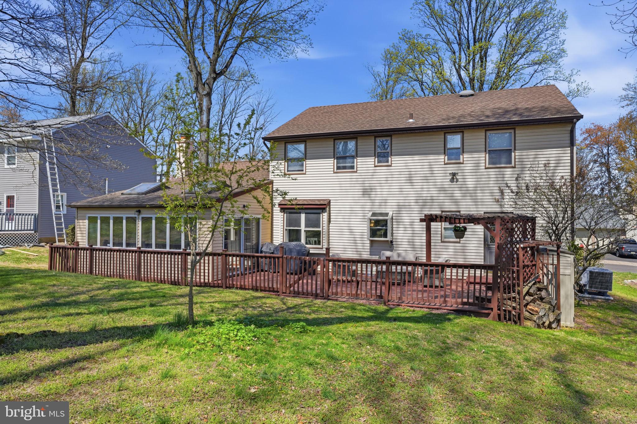 WOODLYN CROSSING - Residential