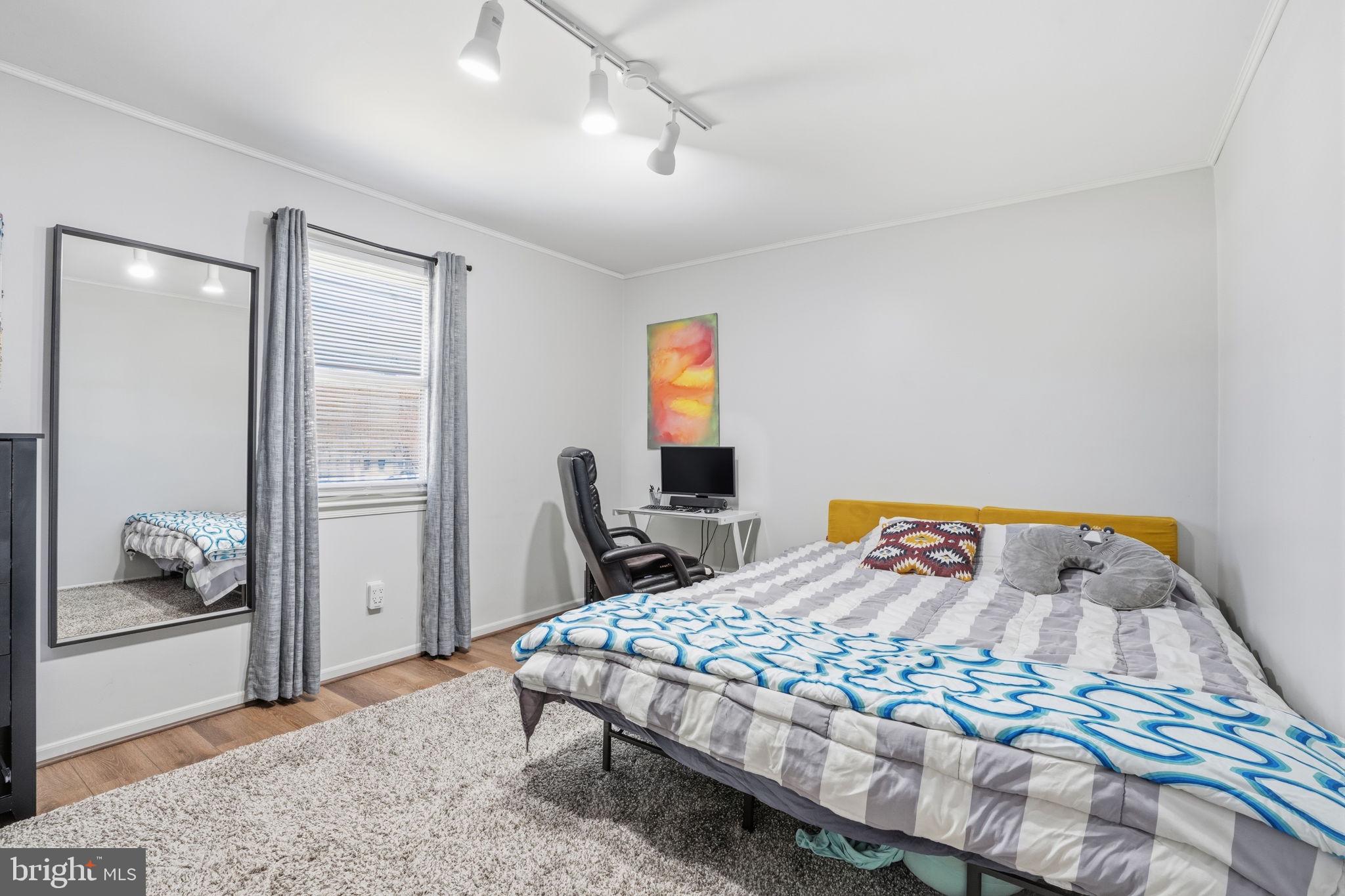 WOODLYN CROSSING - Residential