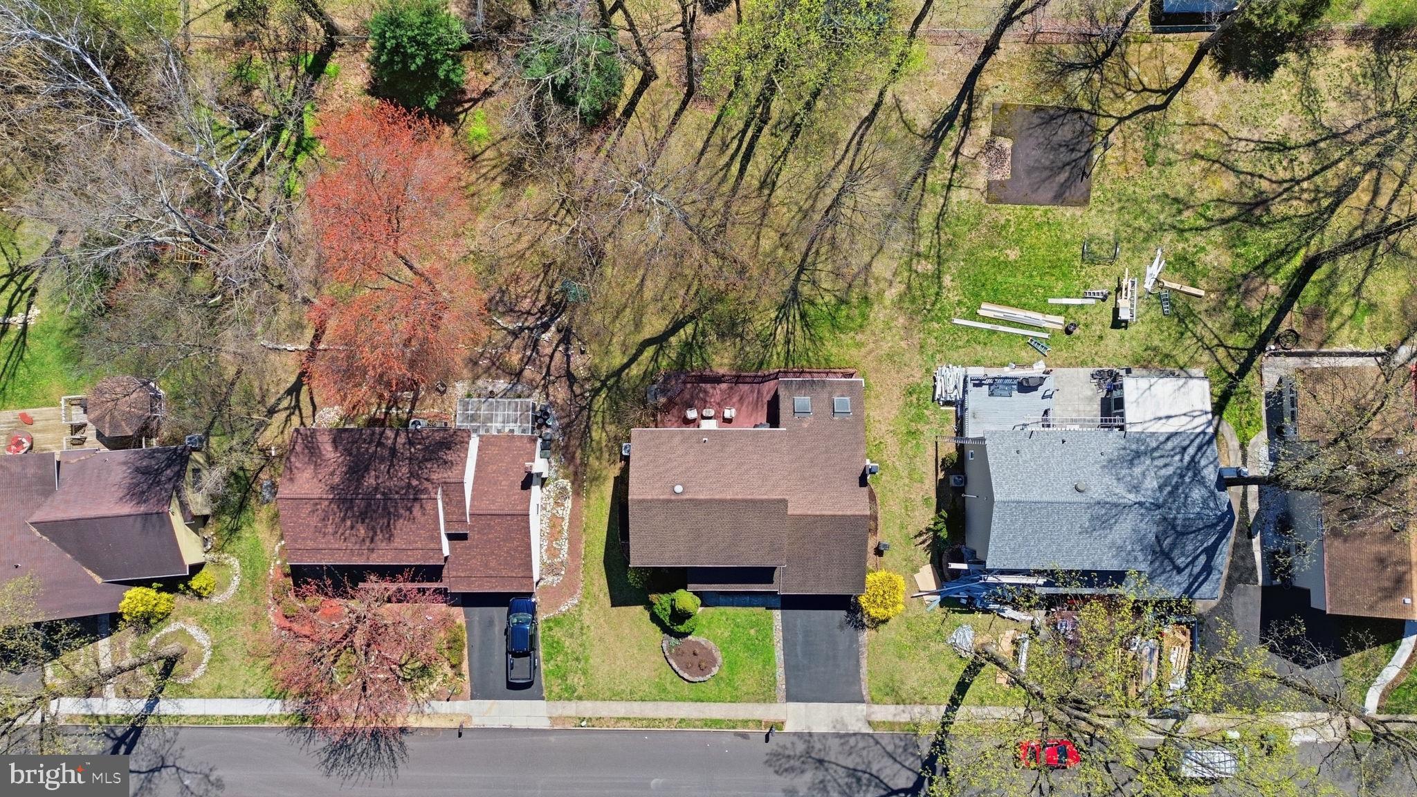 WOODLYN CROSSING - Residential