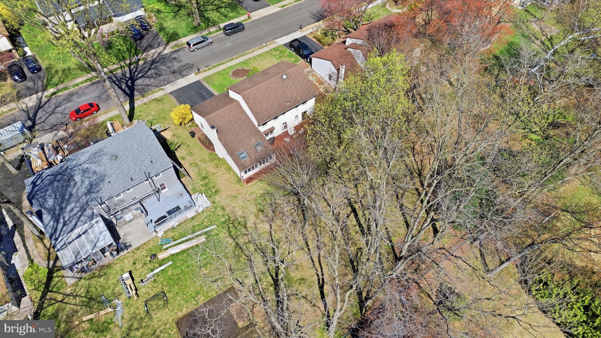 WOODLYN CROSSING - Residential