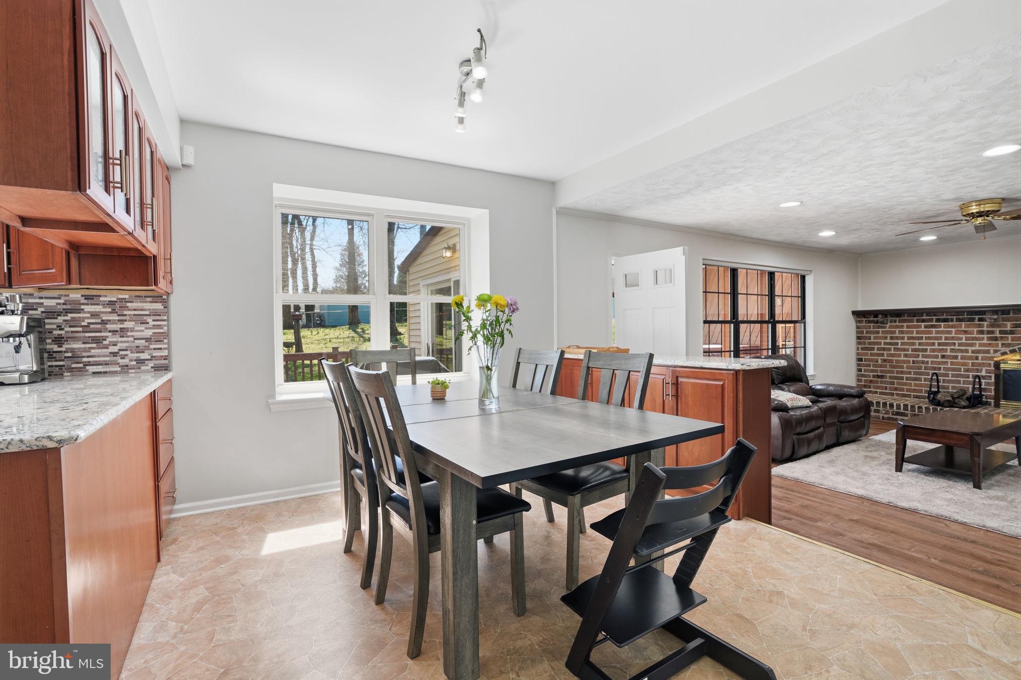 WOODLYN CROSSING - Residential