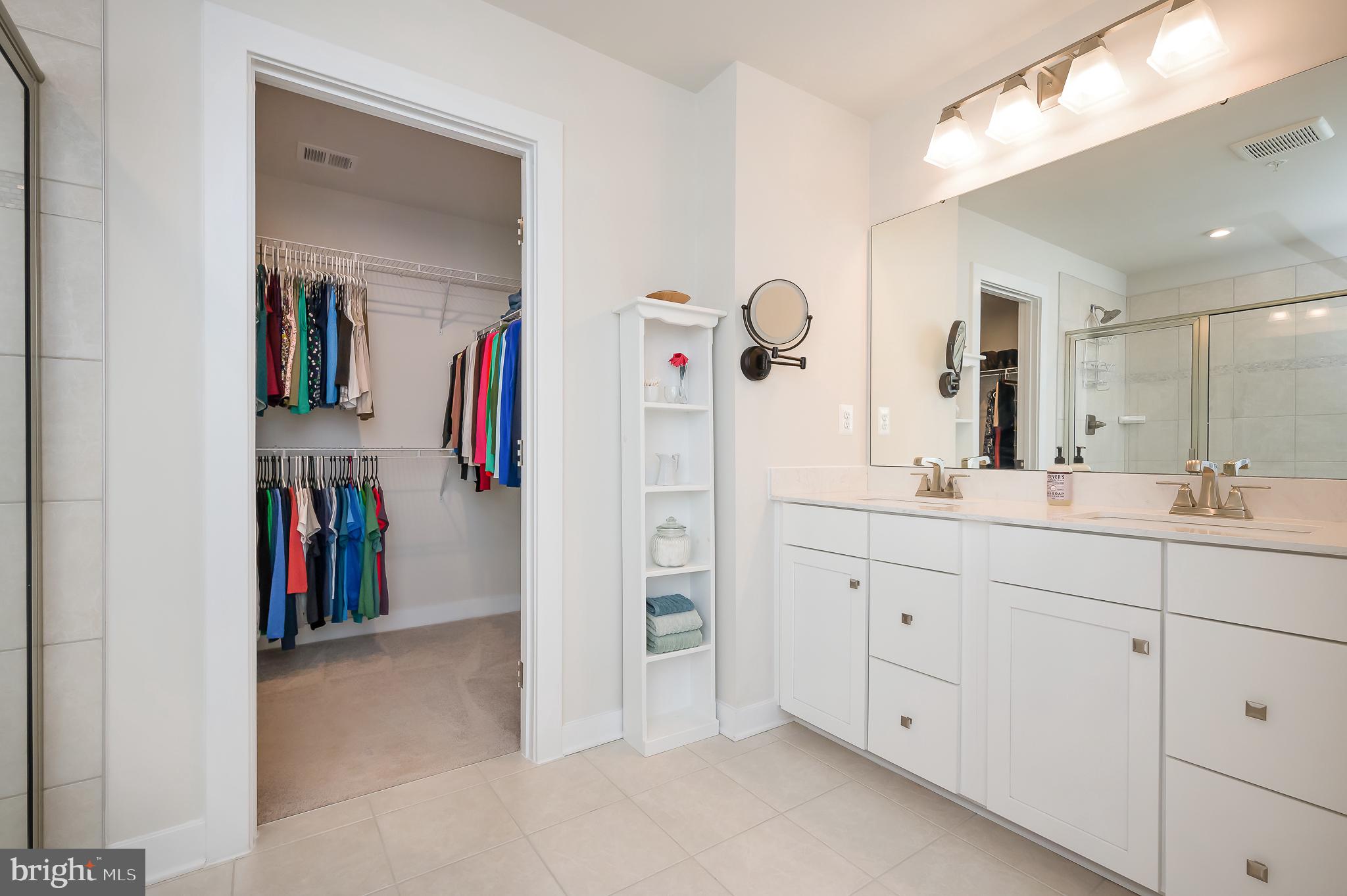 TWO RIVERS - Residential