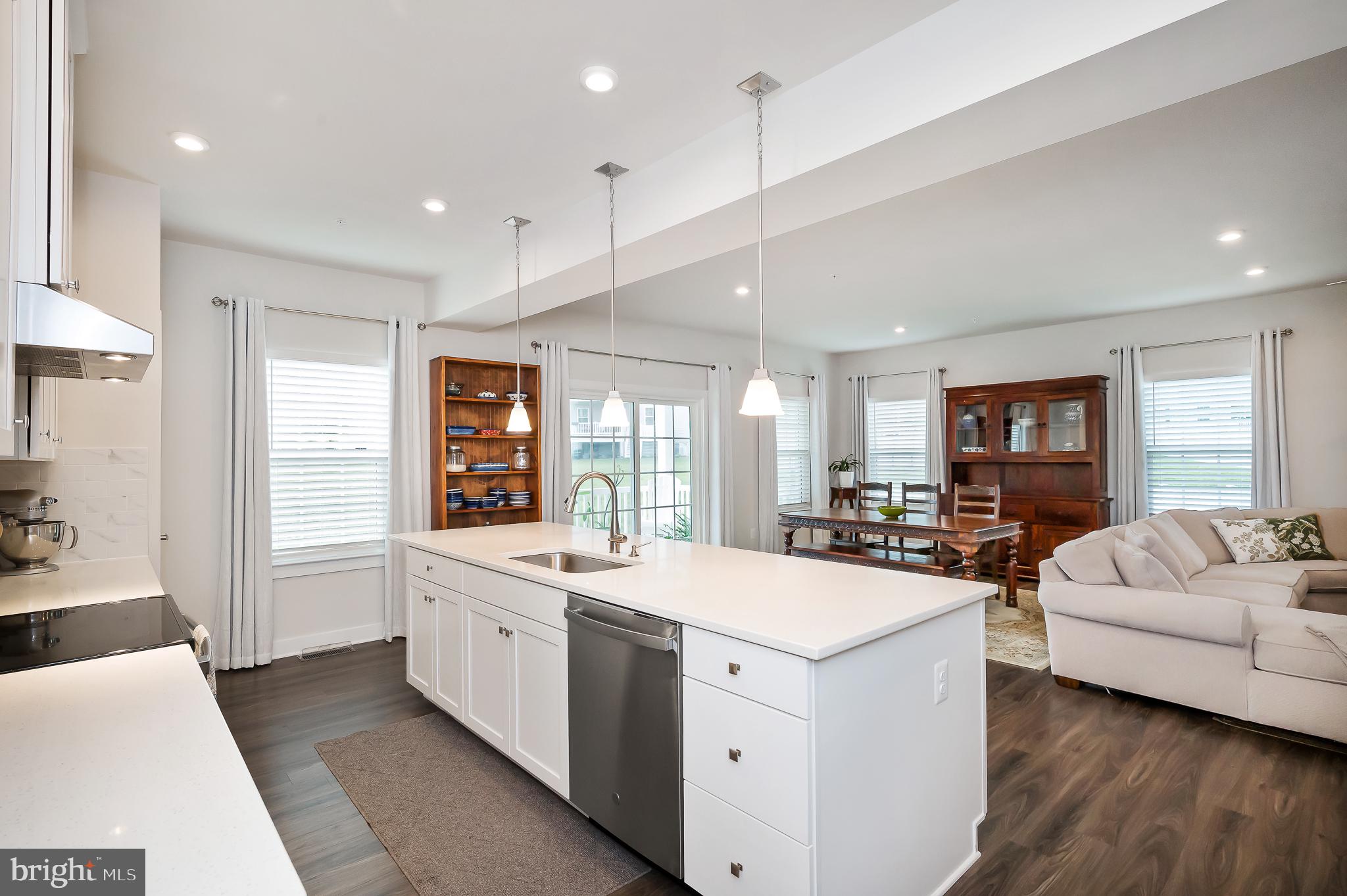 TWO RIVERS - Residential