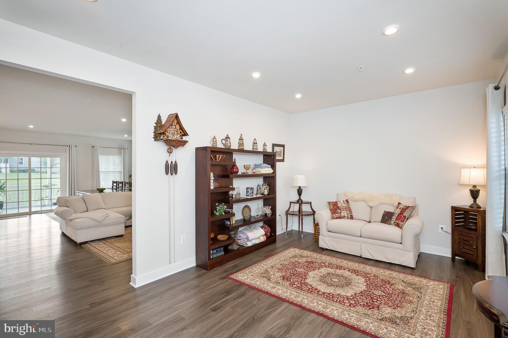 TWO RIVERS - Residential