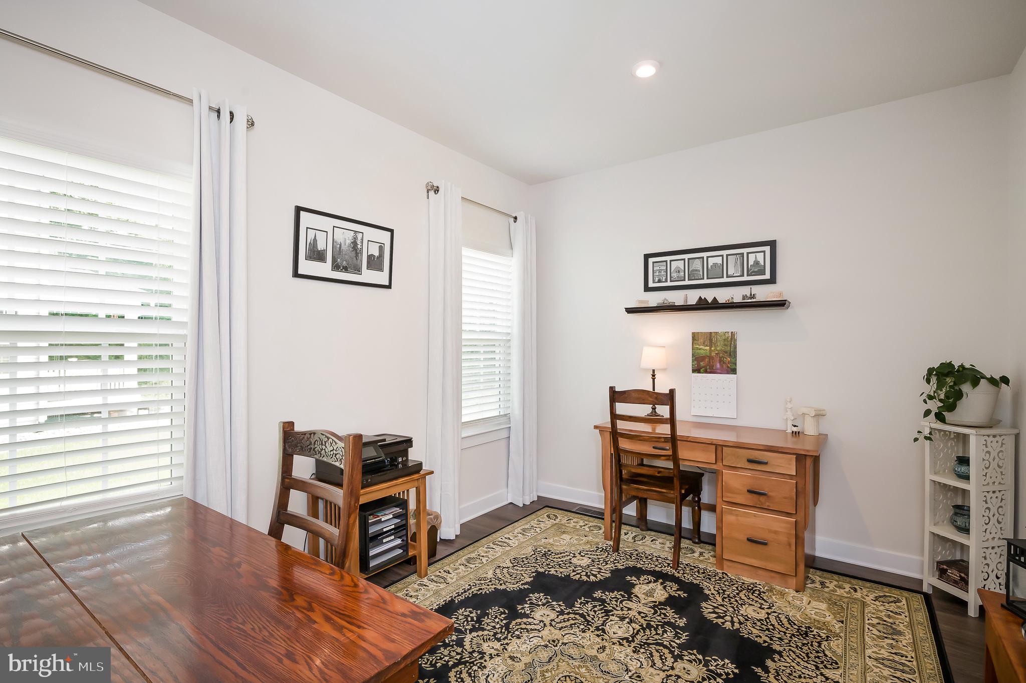 TWO RIVERS - Residential