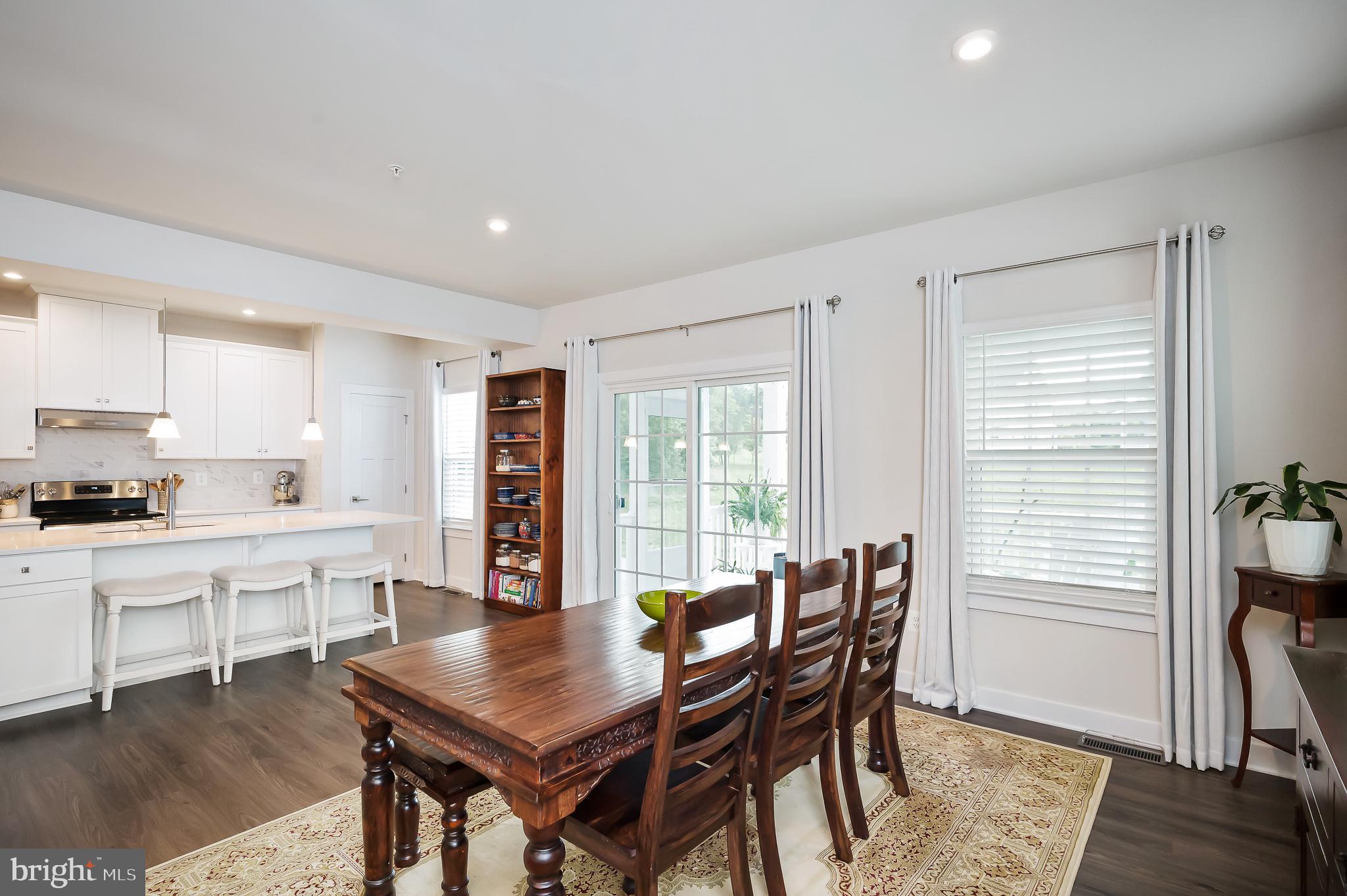 TWO RIVERS - Residential