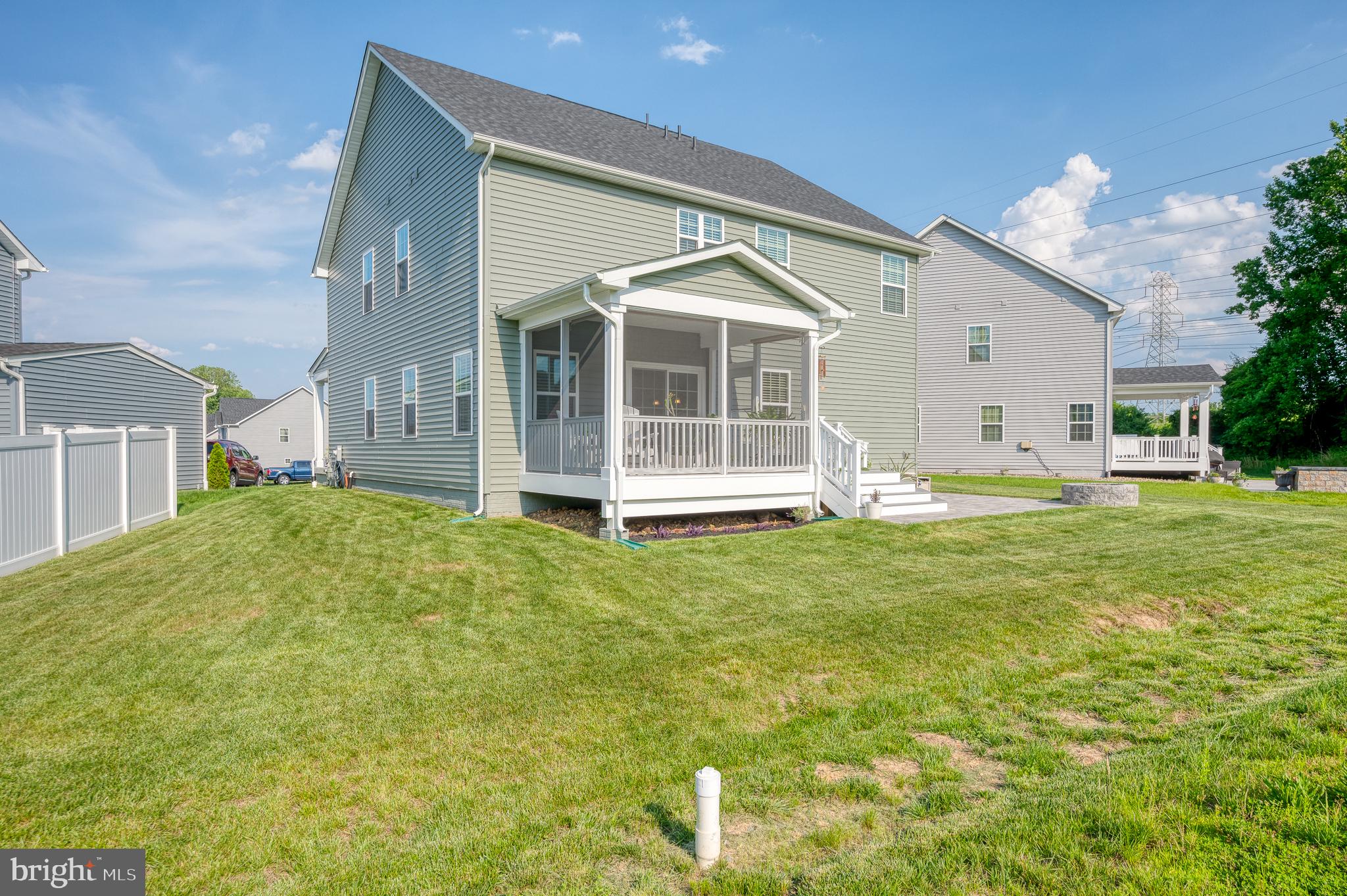 TWO RIVERS - Residential