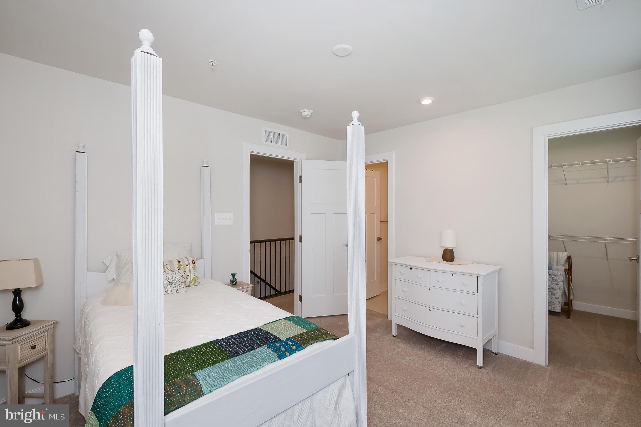 TWO RIVERS - Residential