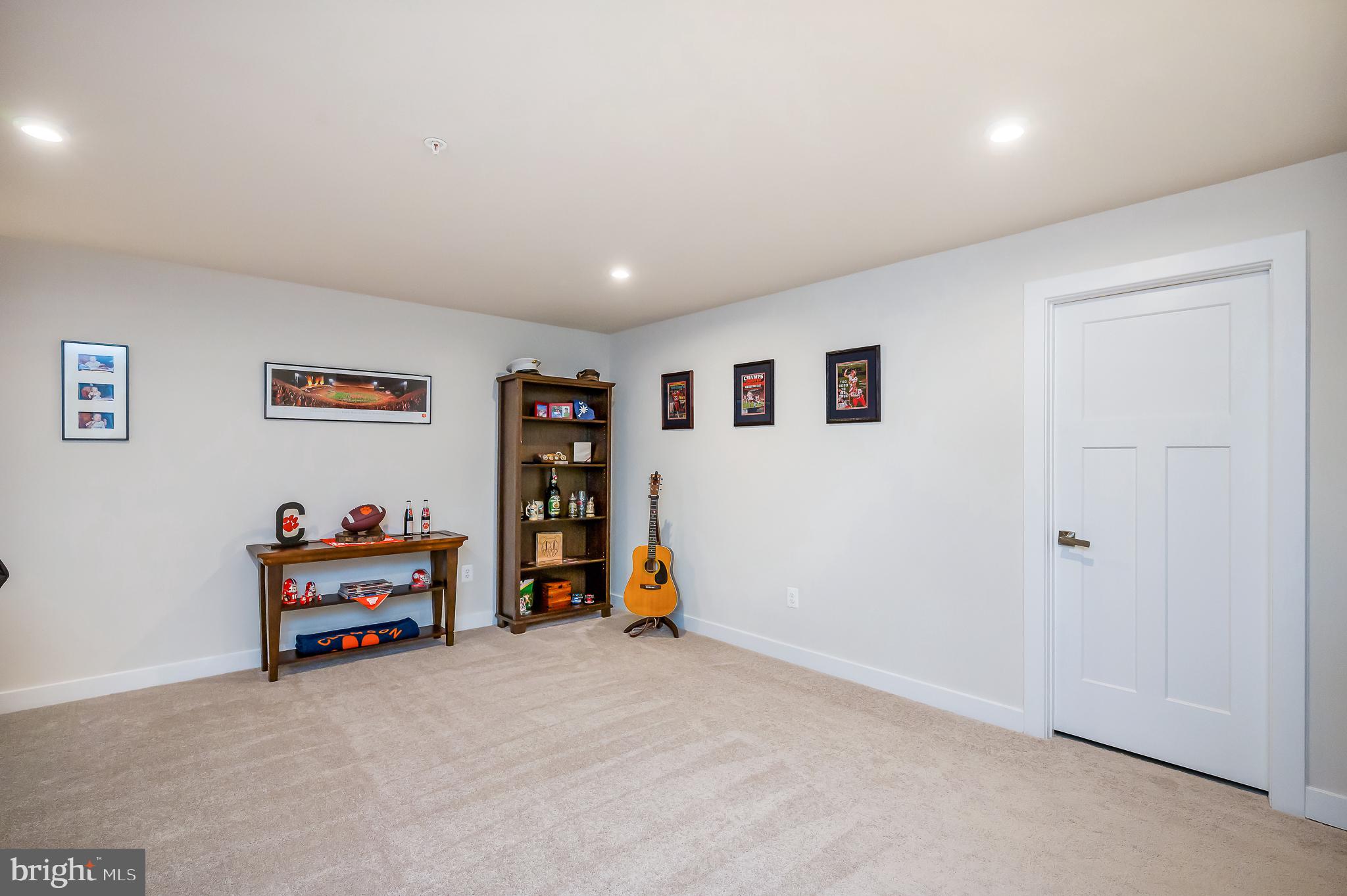 TWO RIVERS - Residential