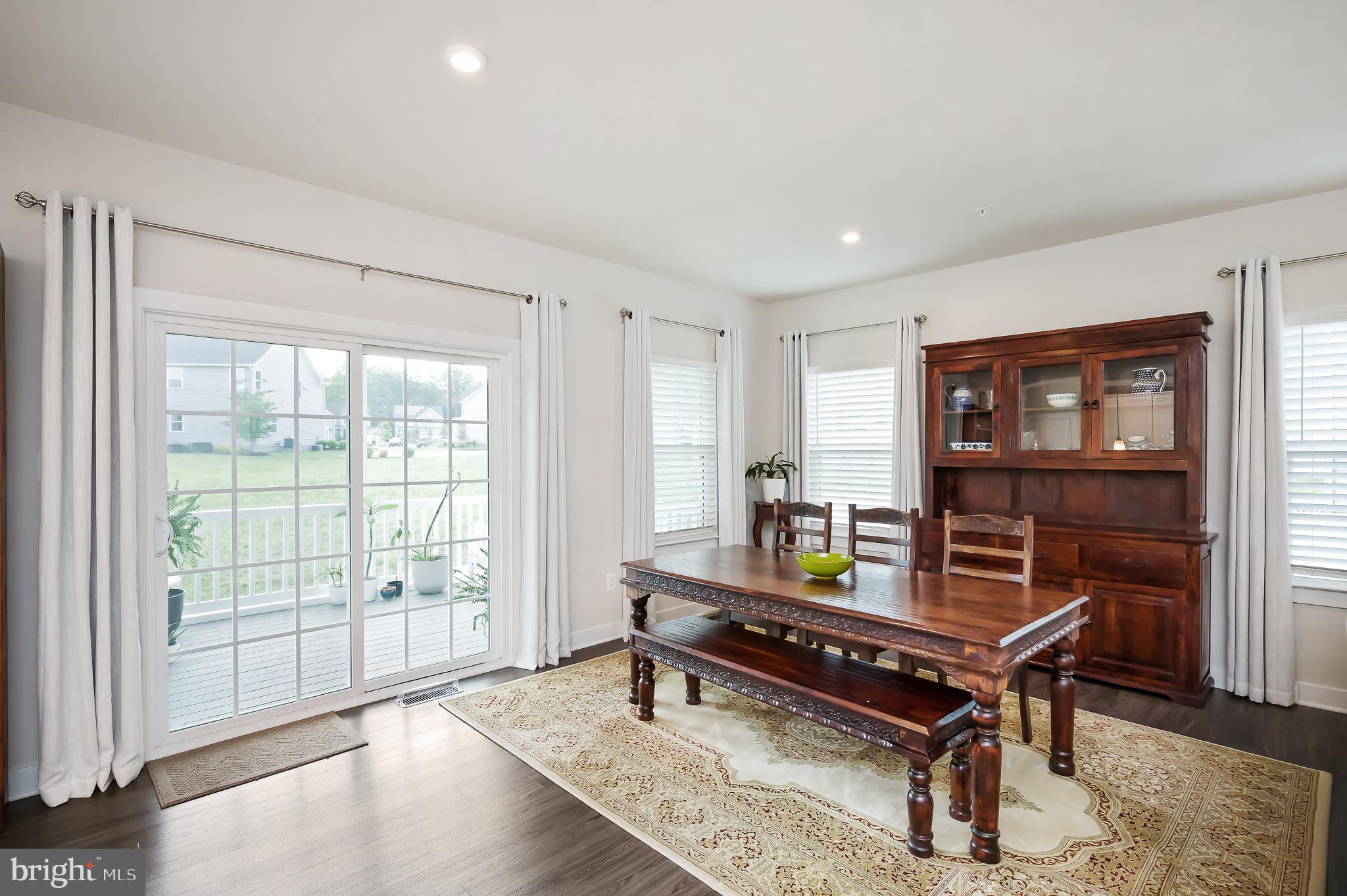 TWO RIVERS - Residential