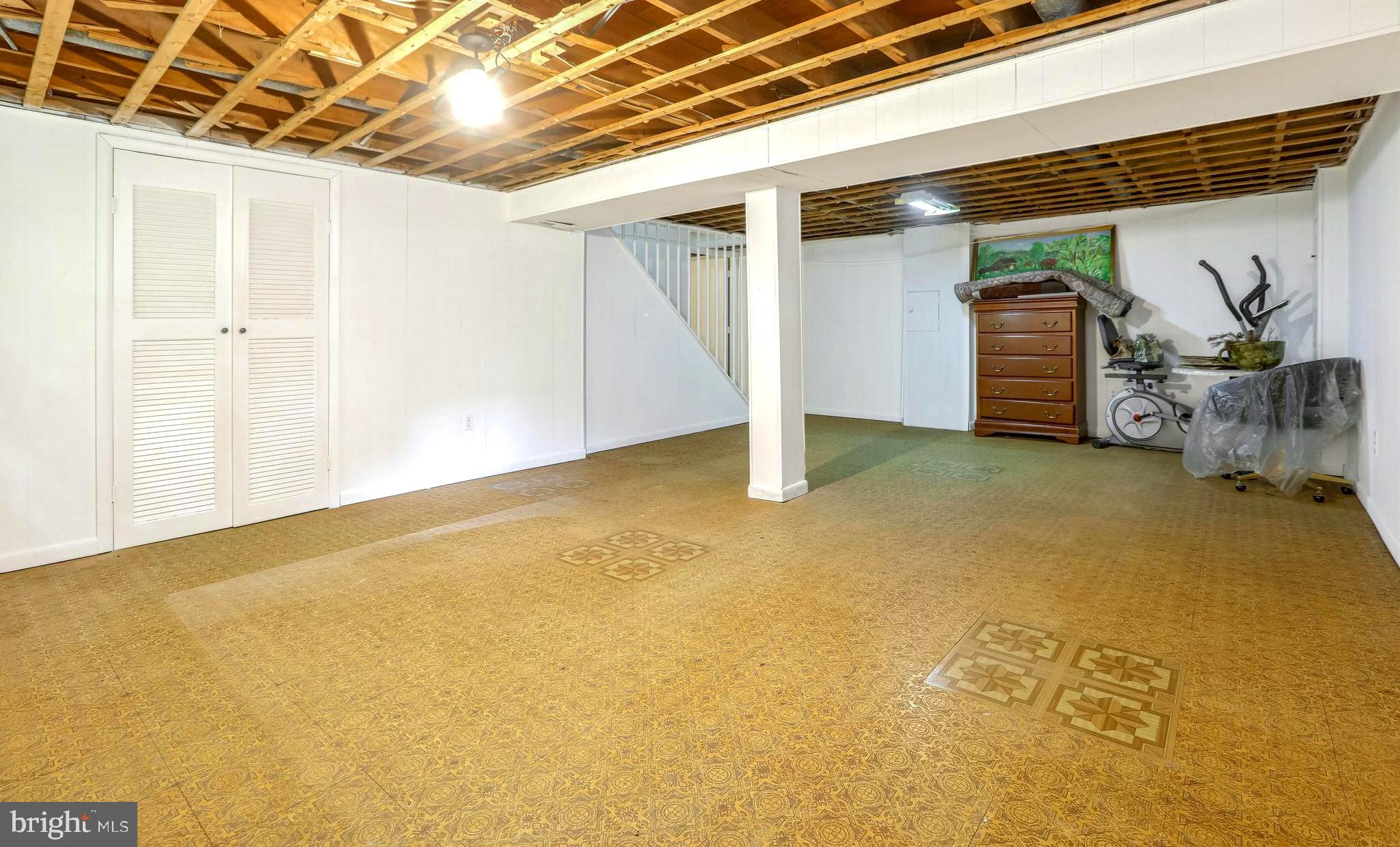 LONG REACH - Residential