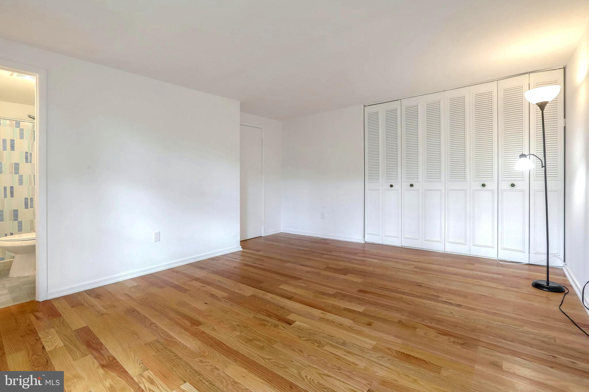 LONG REACH - Residential