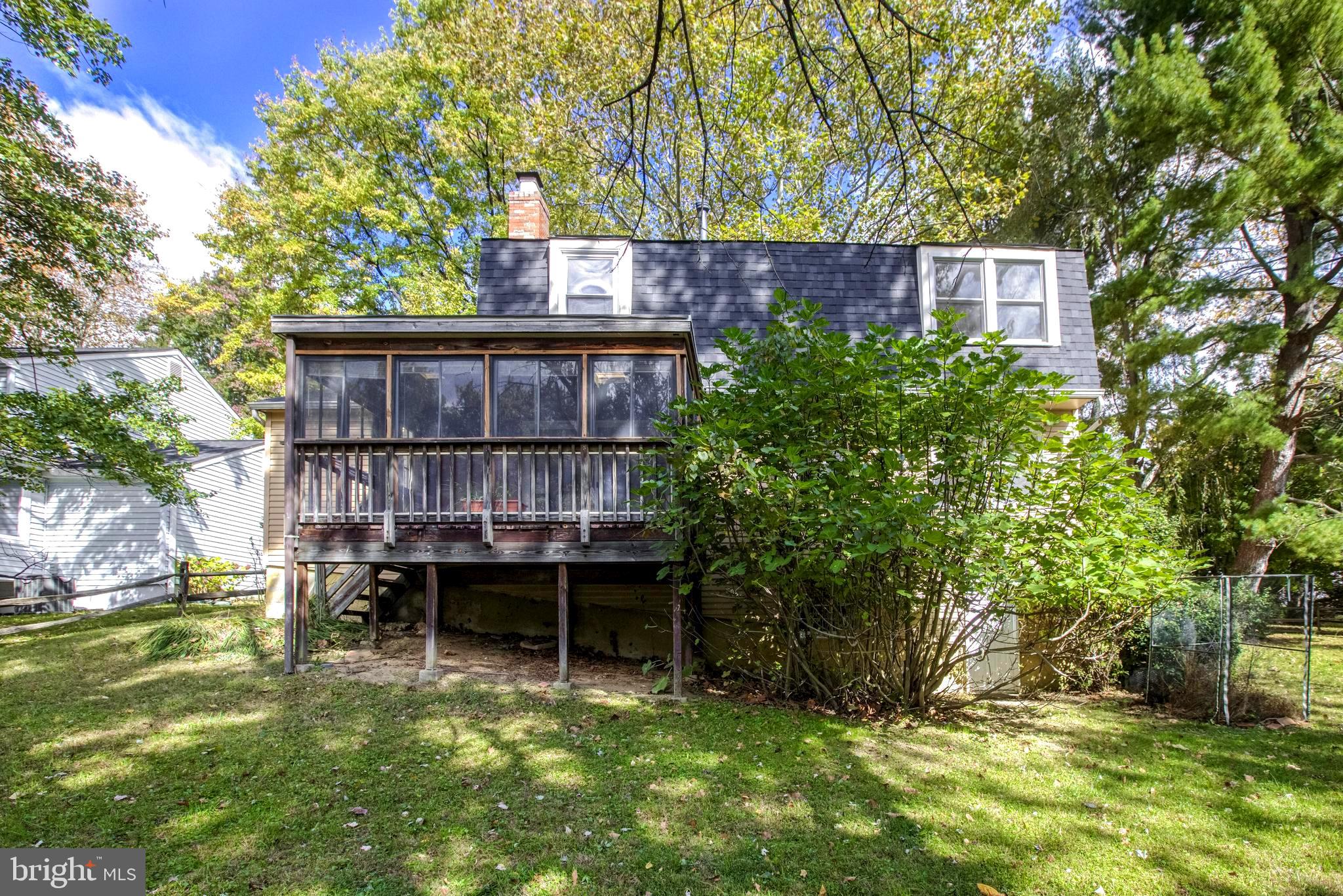 LONG REACH - Residential