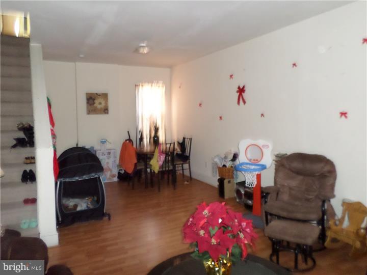 GERMANTOWN (EAST) - Residential