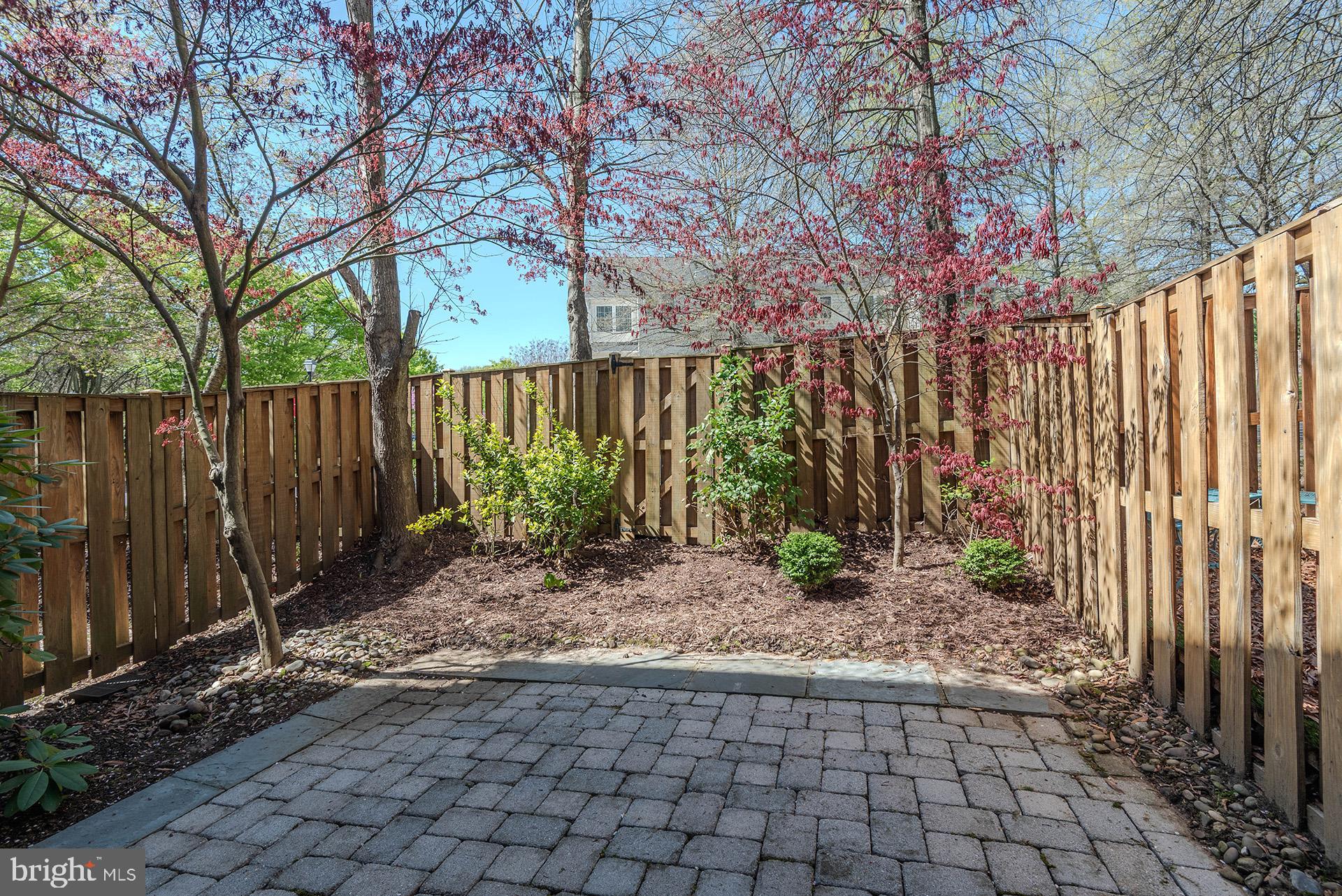 CROFTON MANOR - Residential