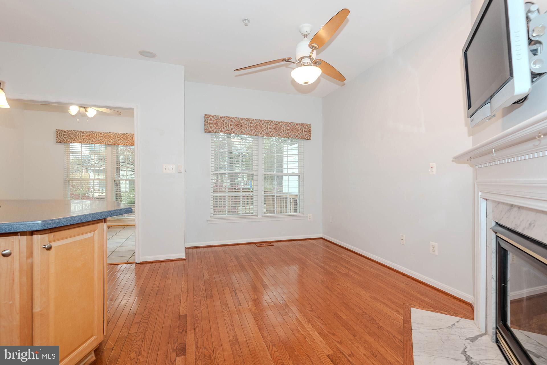 CROFTON MANOR - Residential