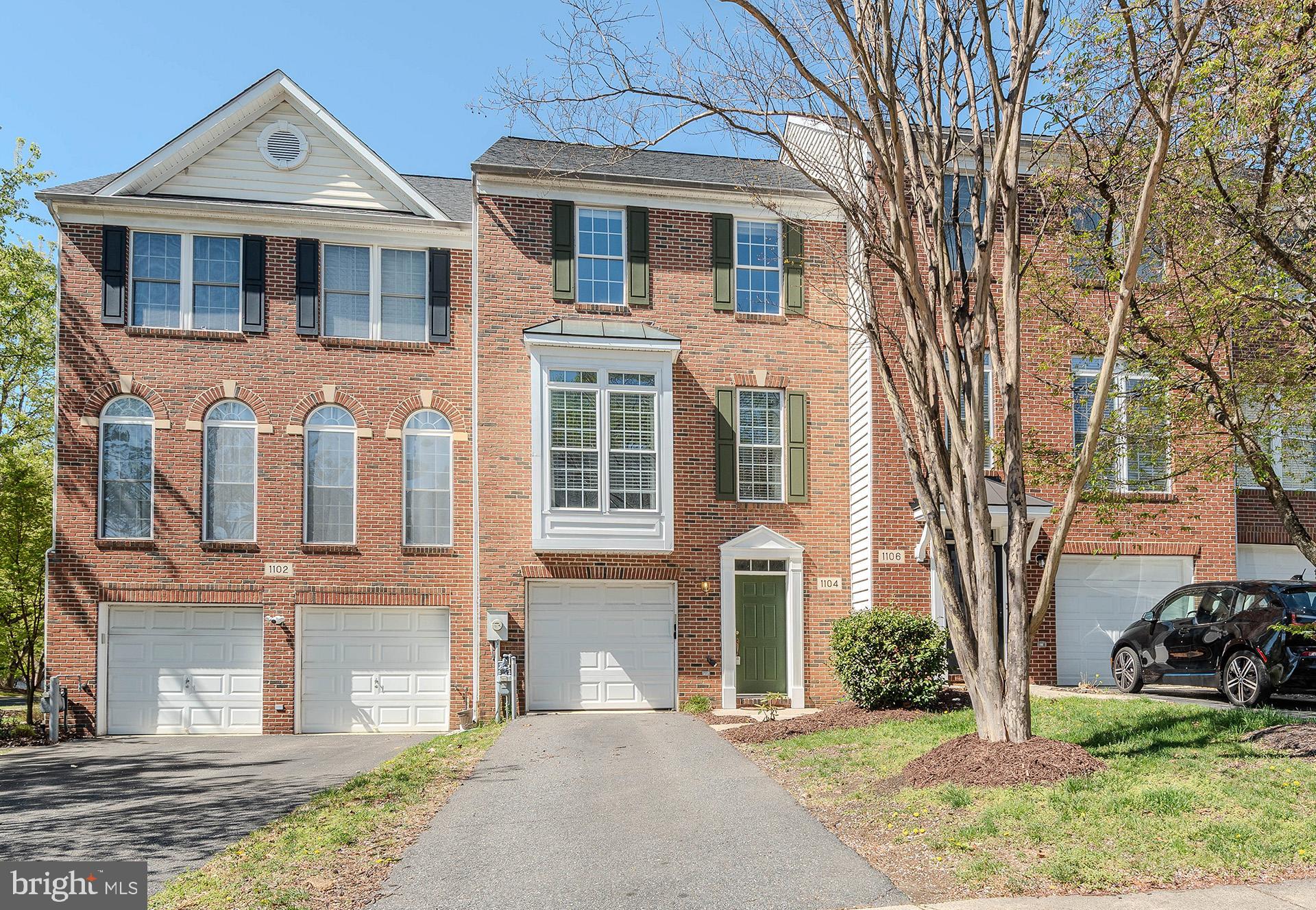 CROFTON MANOR - Residential