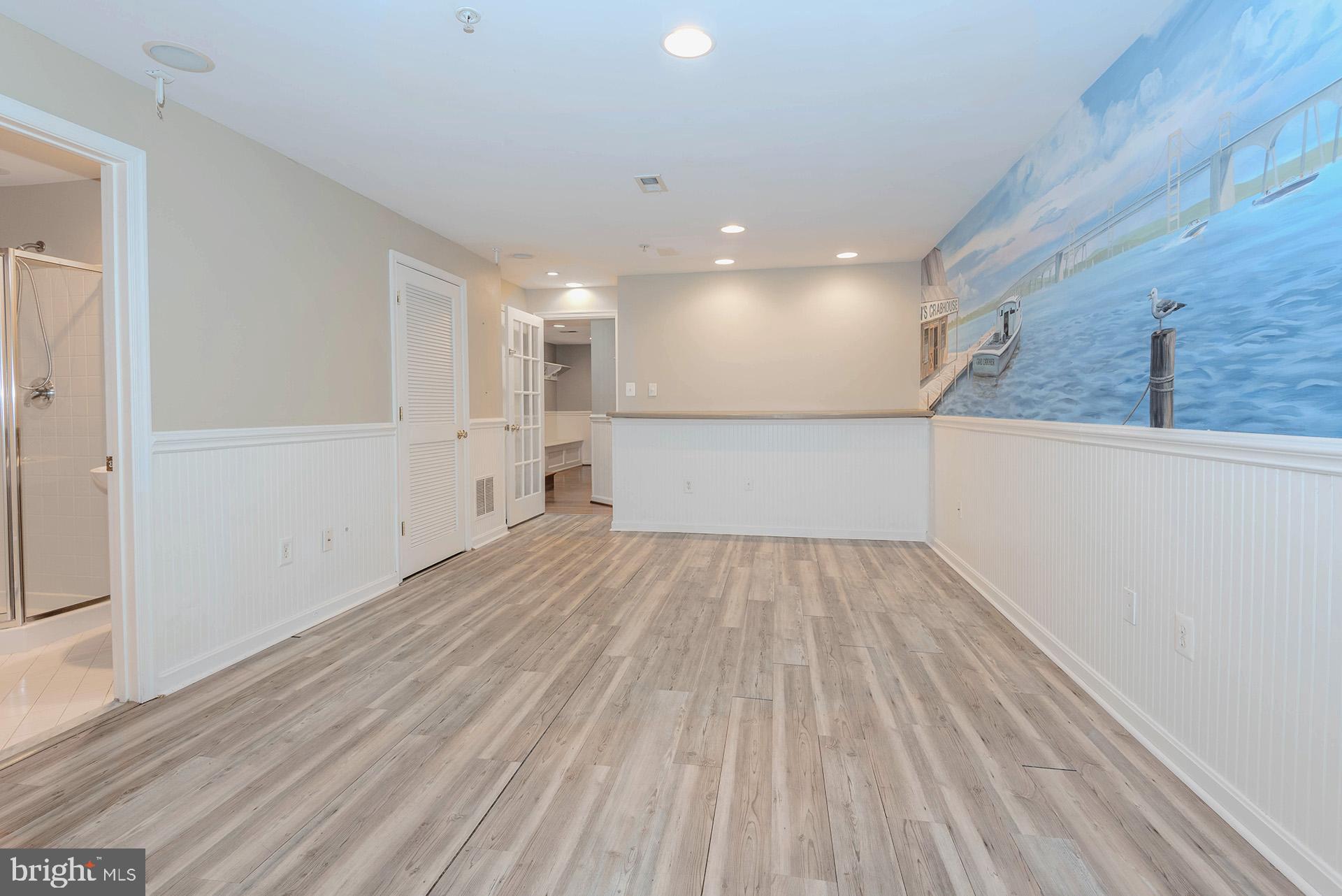 CROFTON MANOR - Residential