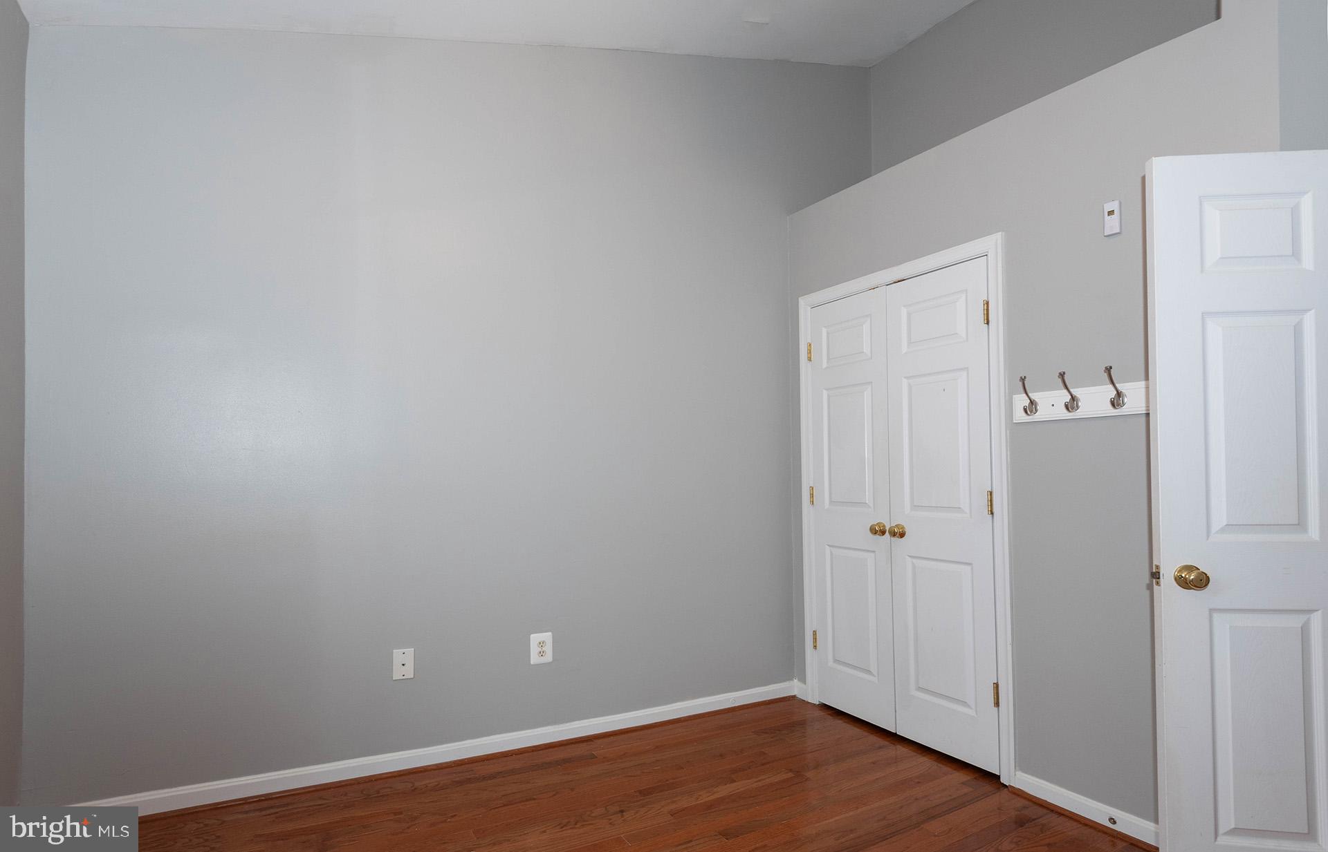 CROFTON MANOR - Residential