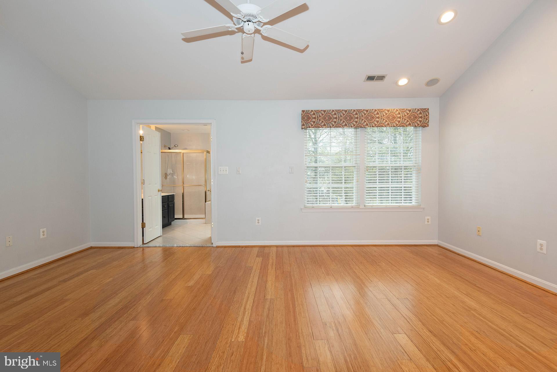 CROFTON MANOR - Residential